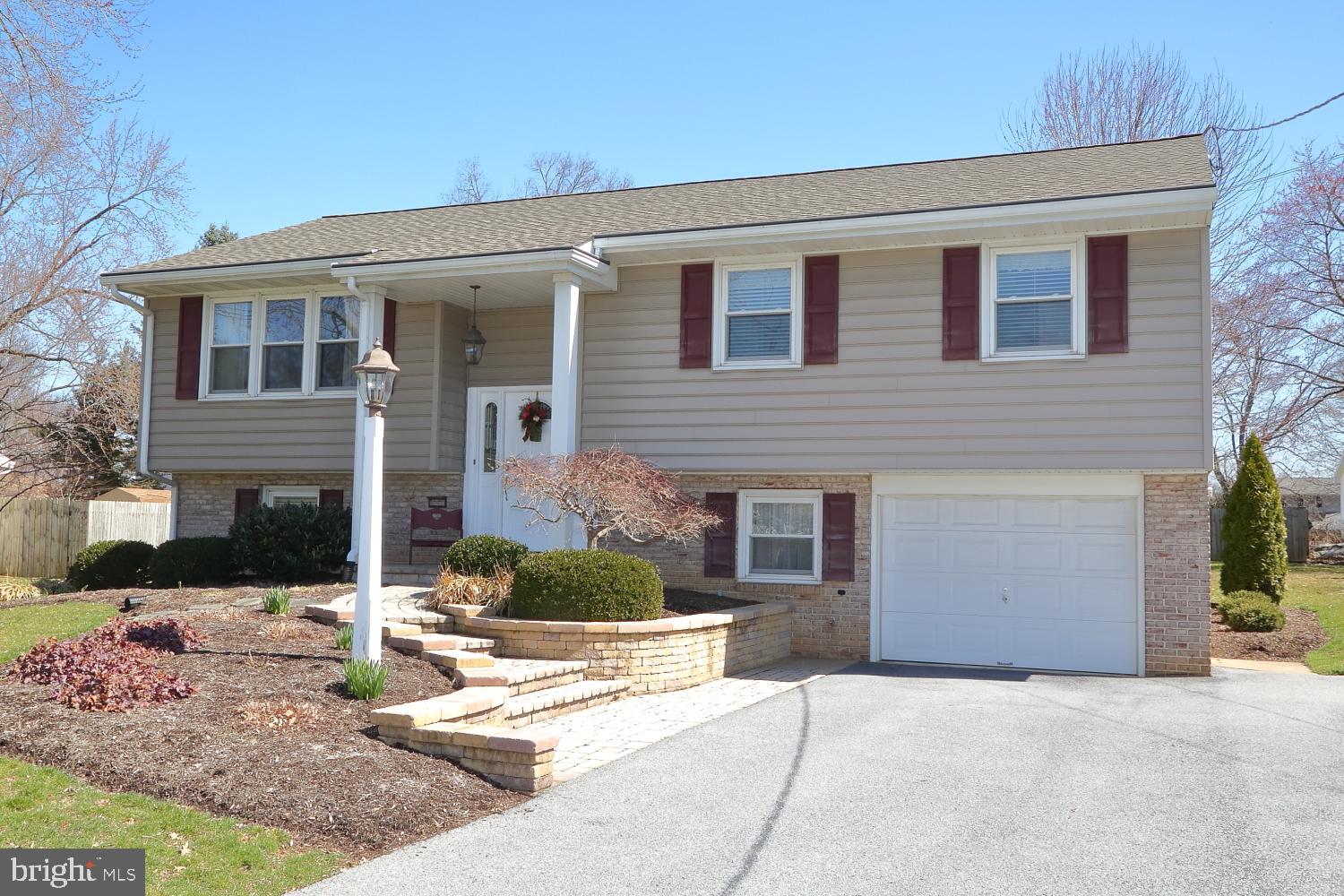 Absolutely delightful home in Mount Joy. Owners have taken meticulous care of this home. Hardwood and carpet through out with a heated floor in the main bath. New roof in 2018, newer windows,a huge screened in deck that accesses the extensive hardscape patio area. Add in a finished lower level make this one complete.