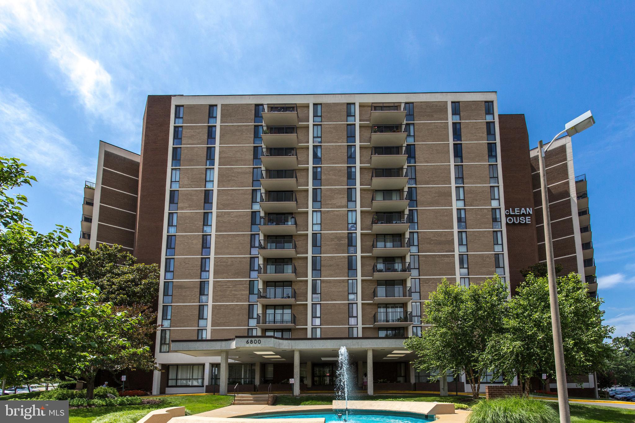 1507 SQ FT , 3 bedroom, 2 bath UNIT w espresso floors has well-proportioned rooms and renovated kitchen and baths.  Front loading Washer and dryer in property as well as building washer and dryer for oversized items. Primary bedroom has en-suite full bath with walk in shower and also walk-in closet. Popcorn ceilings removed in this unit!!
 Large balcony accesses living room/dining room and primary bedroom and enjoys tranquil views of McLean House common area.
Added perk..indoor garage space #51 plus  extra storage.  Enjoy McLean House amenities: Concierge 7 days, in gracious redesigned lobby, swimming  pool, tennis and fitness room are there for your enjoyment.   All utilities except telephone and cable are also included. There is also plentiful outdoor parking in McLean House parking lot for guests.  Please note PET POLICY for McLean House:  Cats are permitted. No dogs (sorry). Any and all service animals must be approved by McLean House attorney.
91 Walk Score*** Walker's Paradise**** Daily errands do not require a car.