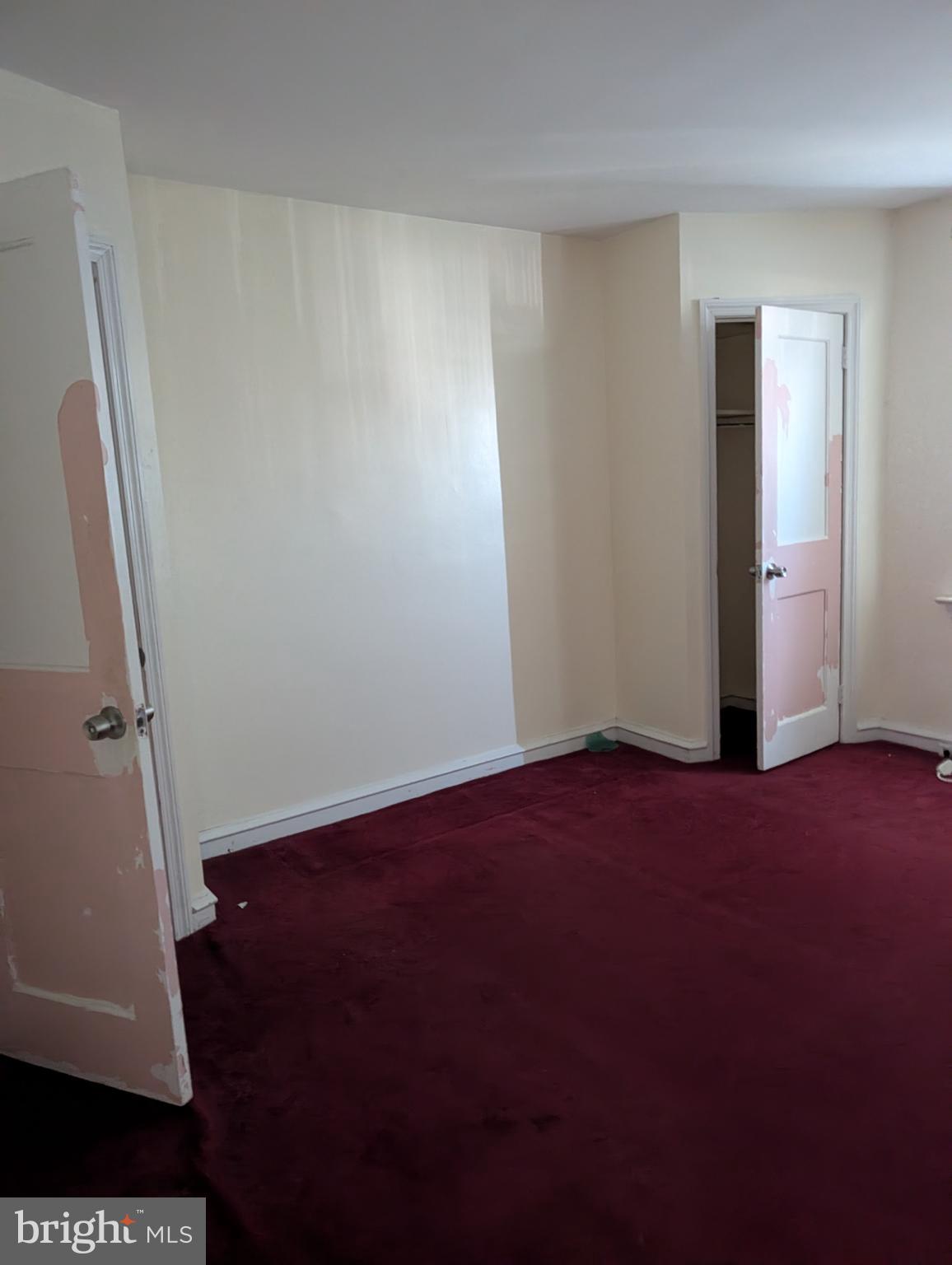 OXFORD CIRCLE - Residential