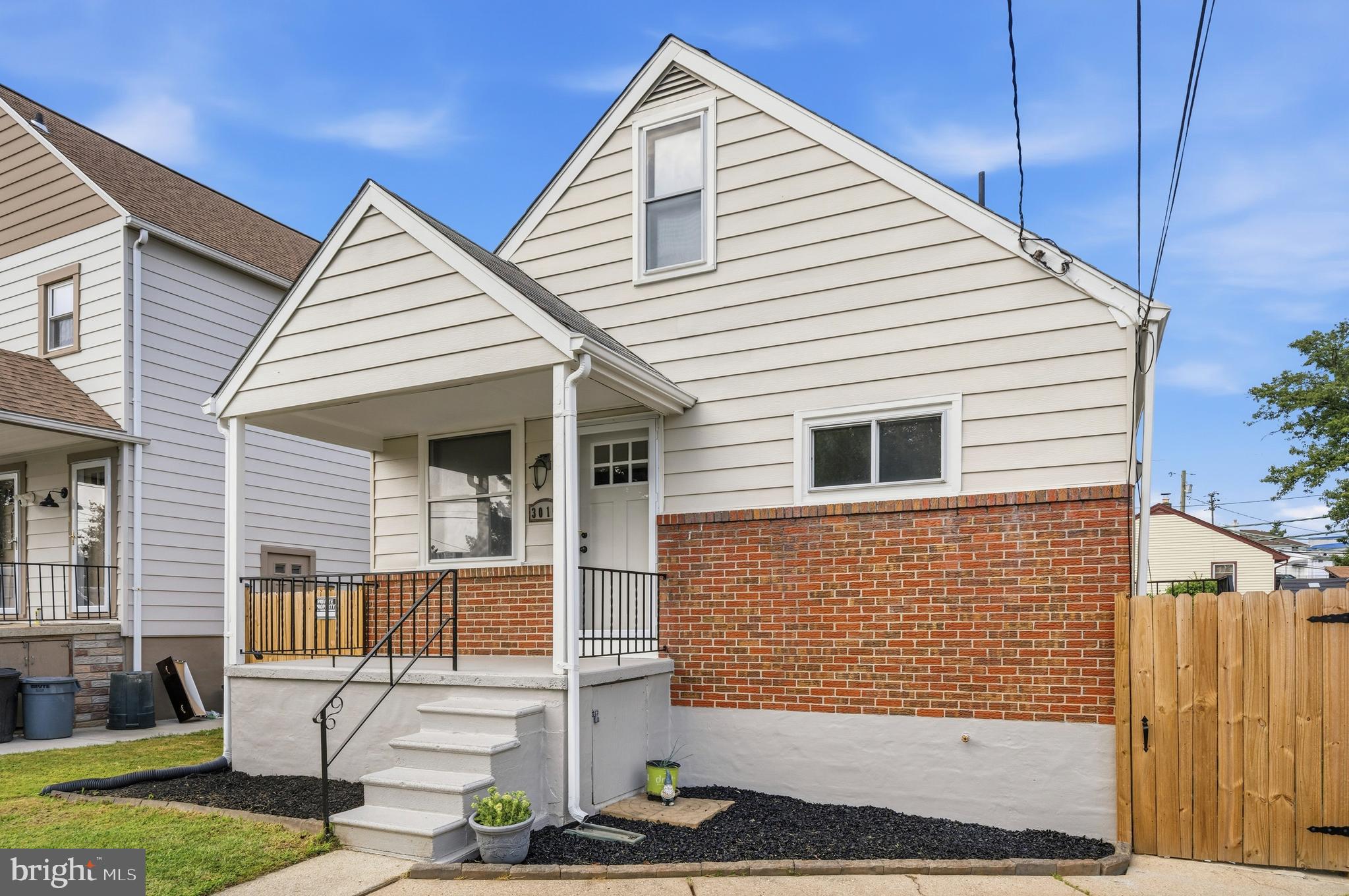CARLYNN HEIGHTS - Residential