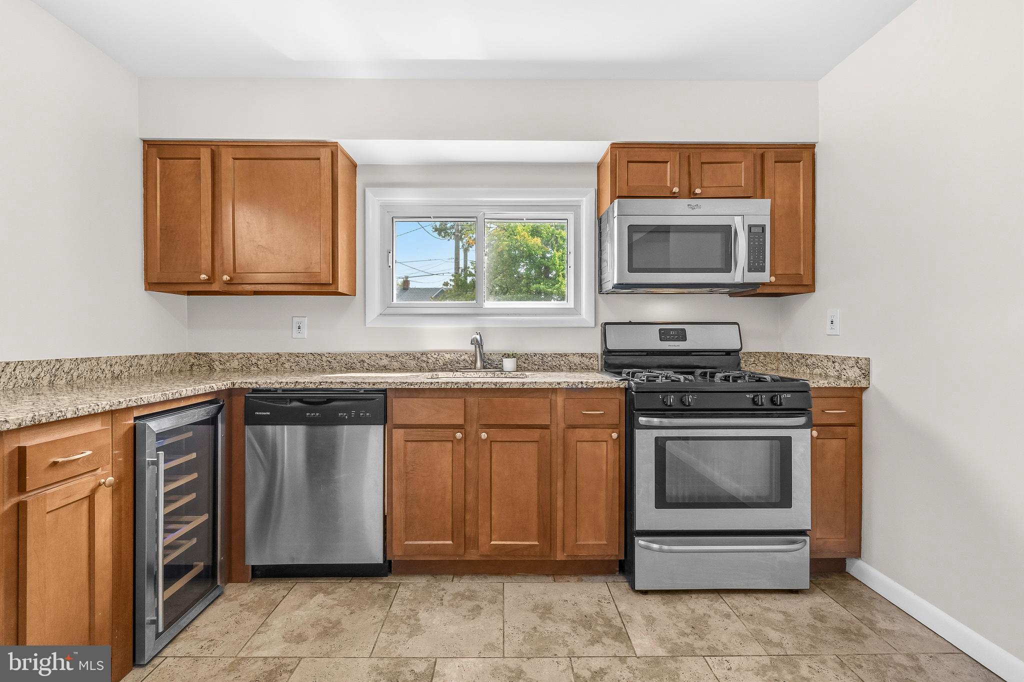 CARLYNN HEIGHTS - Residential