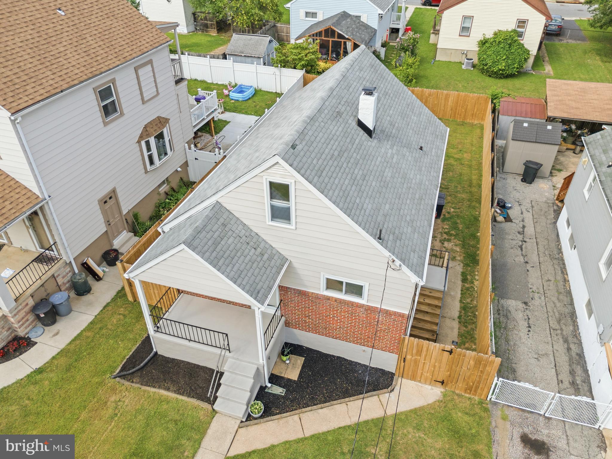 CARLYNN HEIGHTS - Residential