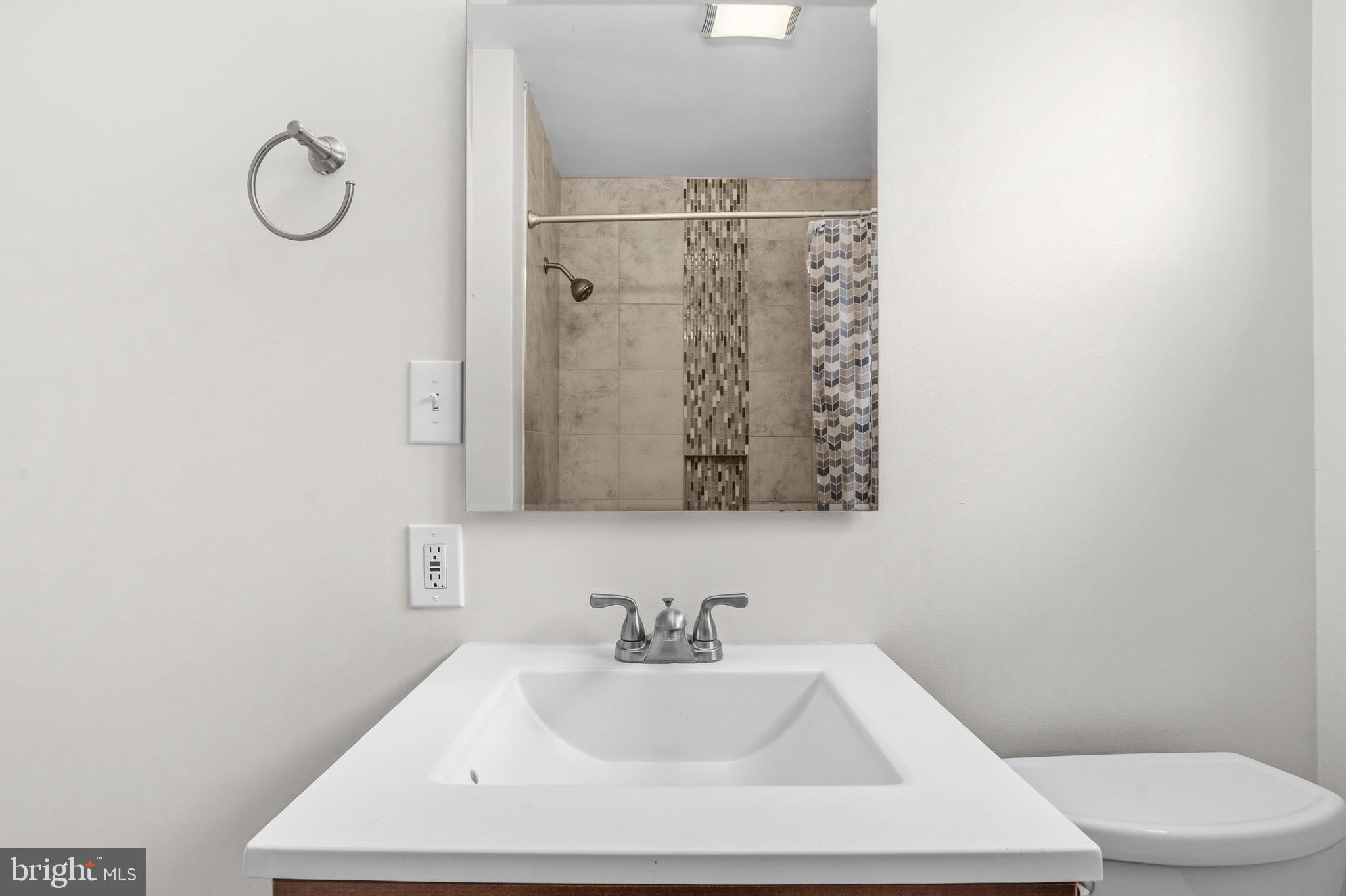 CARLYNN HEIGHTS - Residential