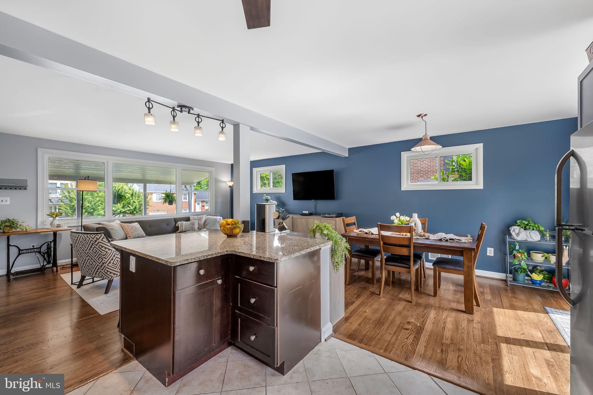 ROLLINGWOOD - Residential