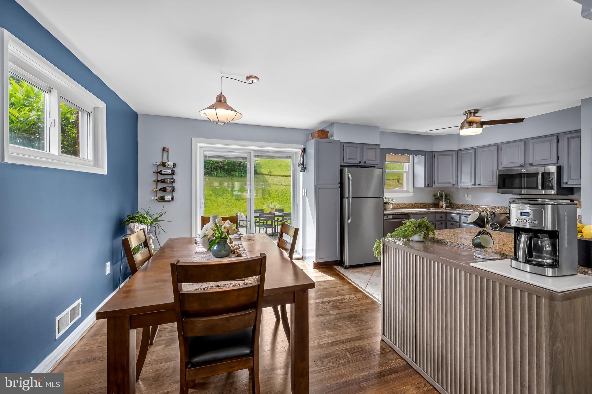 ROLLINGWOOD - Residential