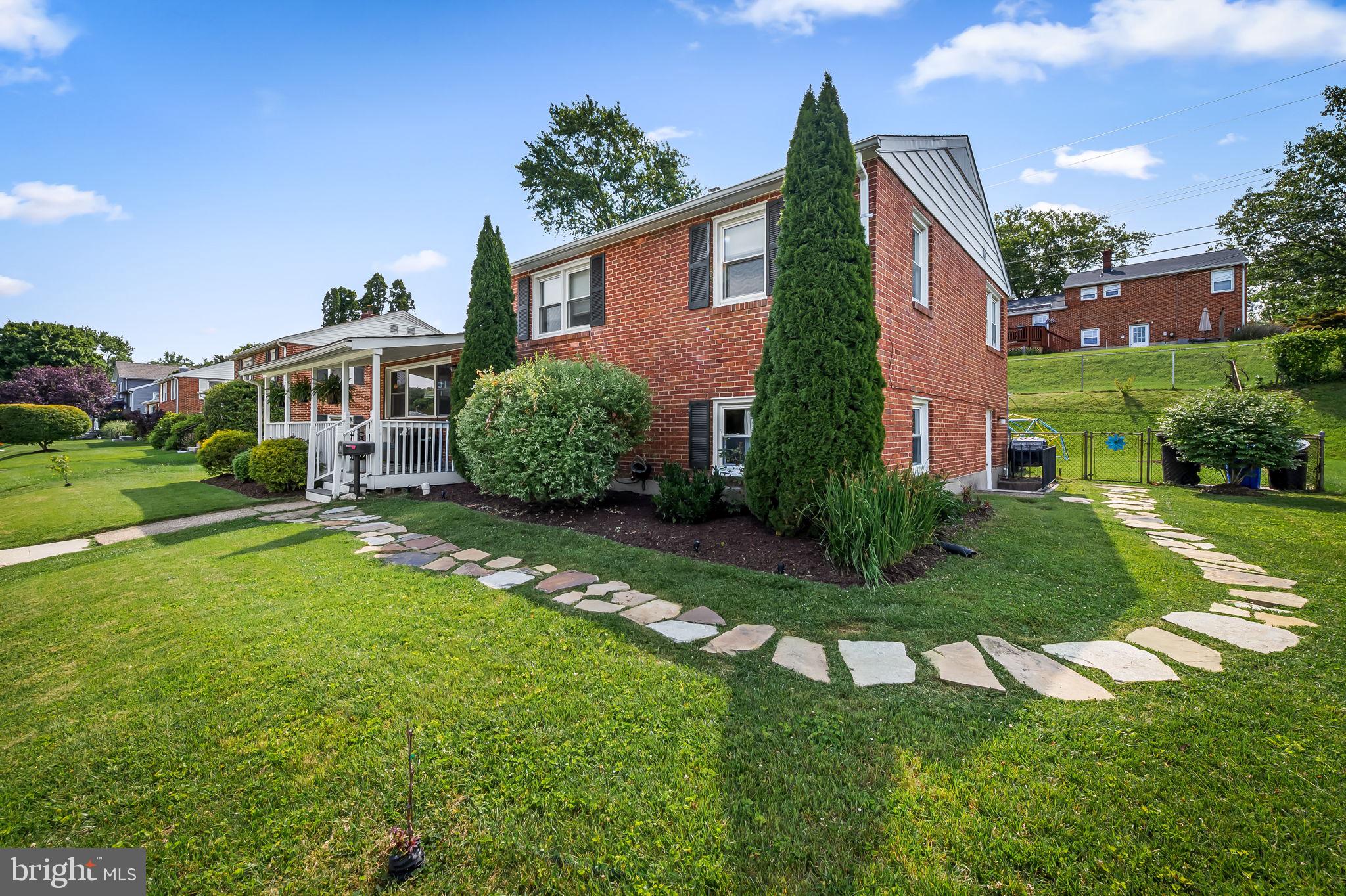 ROLLINGWOOD - Residential