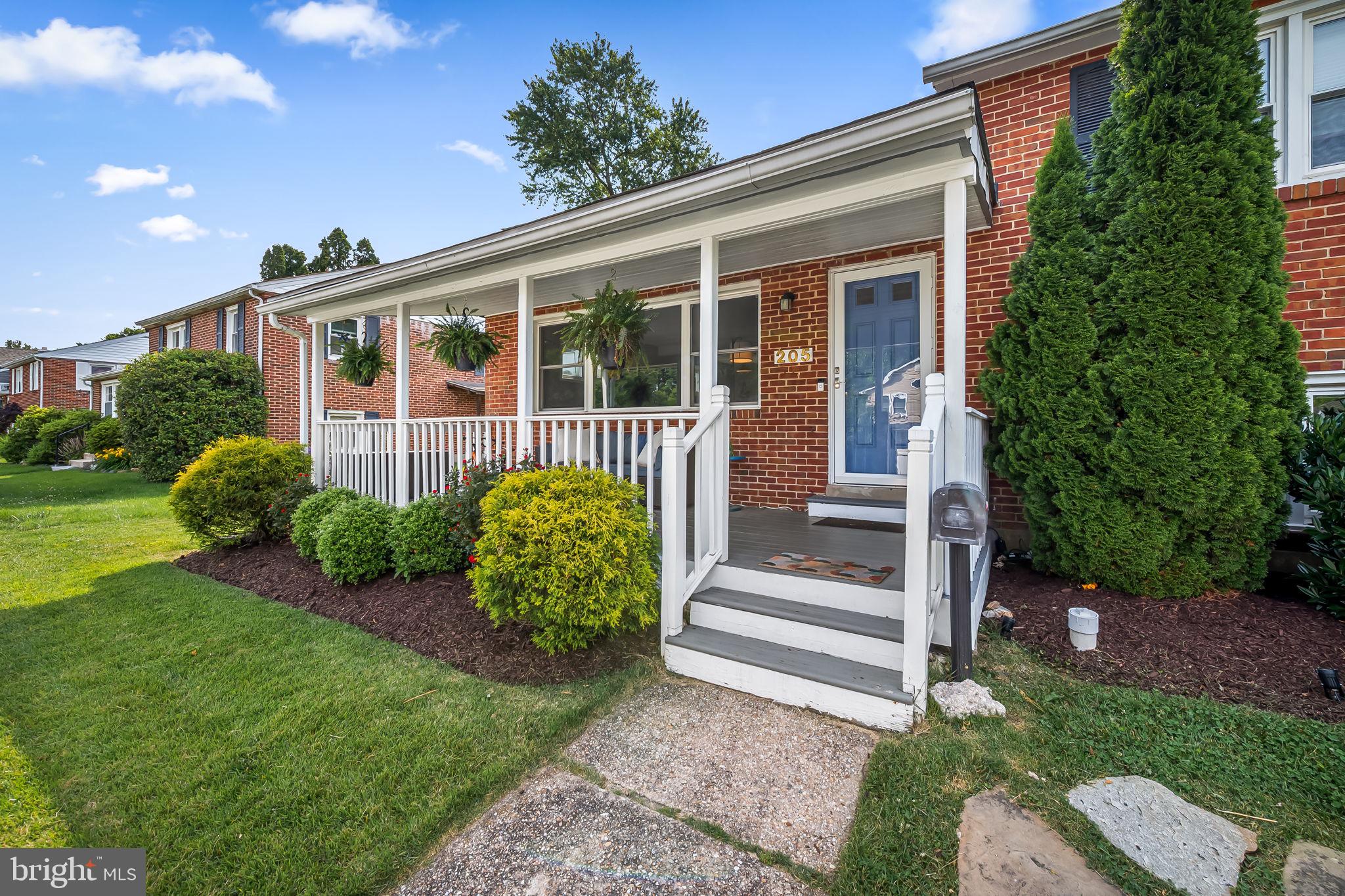 ROLLINGWOOD - Residential