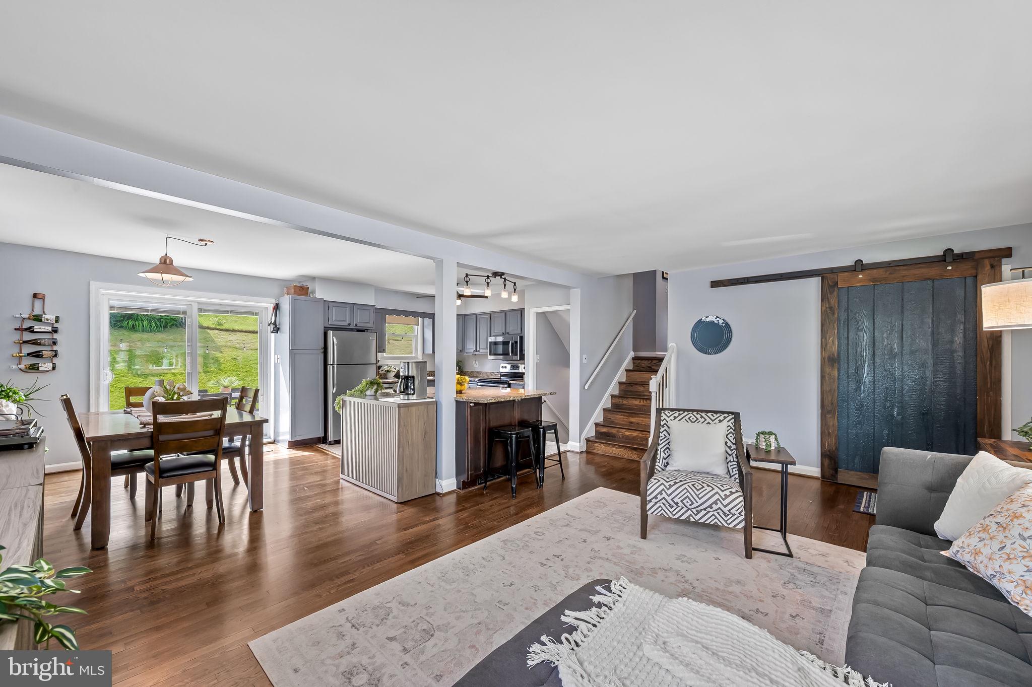 ROLLINGWOOD - Residential