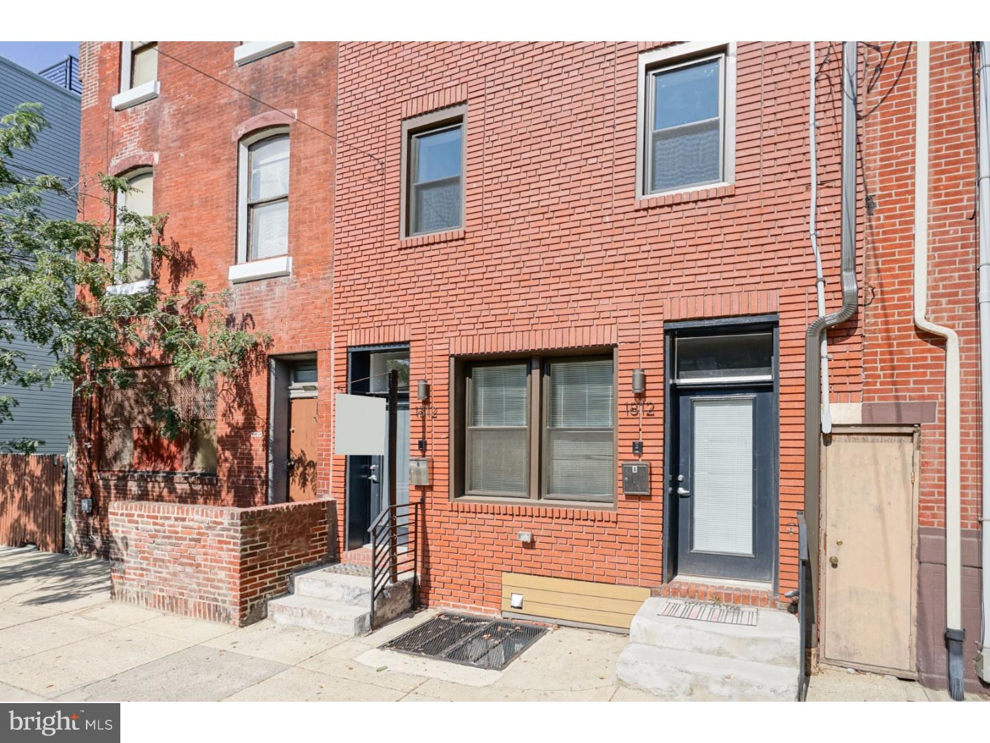 Recently renovated two bedroom bi-level apartment located in desirable Fishtown. Main level features one bedroom, ceramic hall bath with stall shower, hardwood floors, contemporary kitchen with lots of cabinets, granite counters, dishwasher, and stainless steel appliances. Upper level is a master suite with walk in closet, huge ceramic bath featuring double vanity, tub, and stall shower. Private roof deck with awesome city views. Excellent location! Close to public transportation. 93 Walk Score. Convenient to Fishtown's spectacular night life such as WM Mulherin and Sons, Frankford Hall, Memphis Taproom, Fette Sau, Kensington Quarters, and much more!