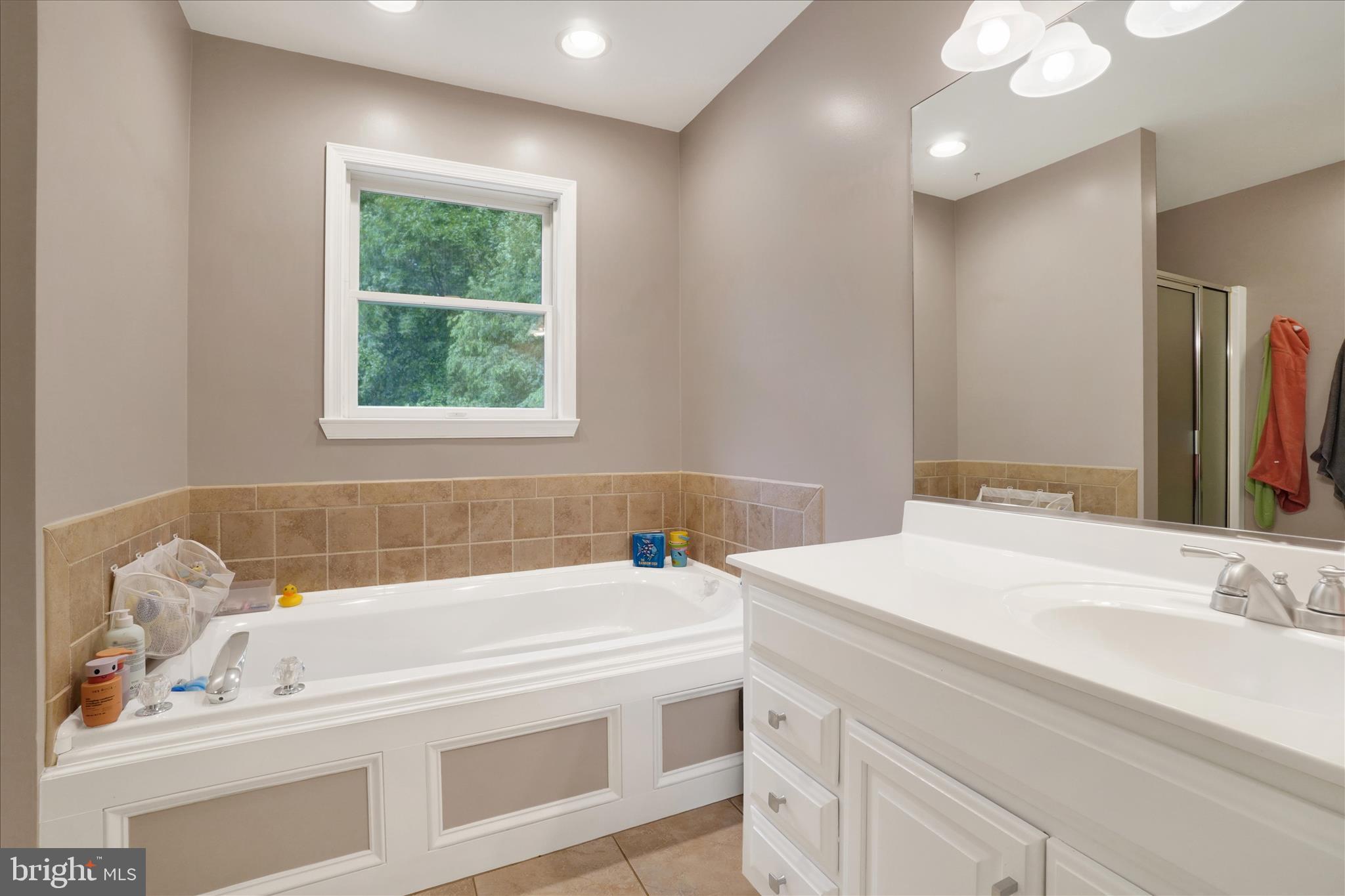 EAST HOPEWELL - Residential