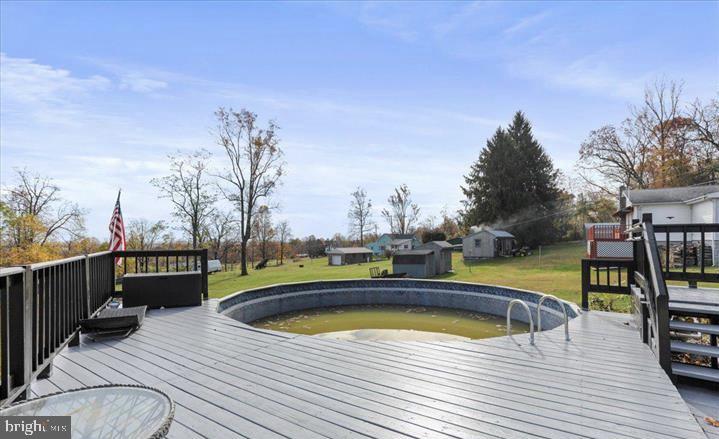 TUSCARORA - Residential