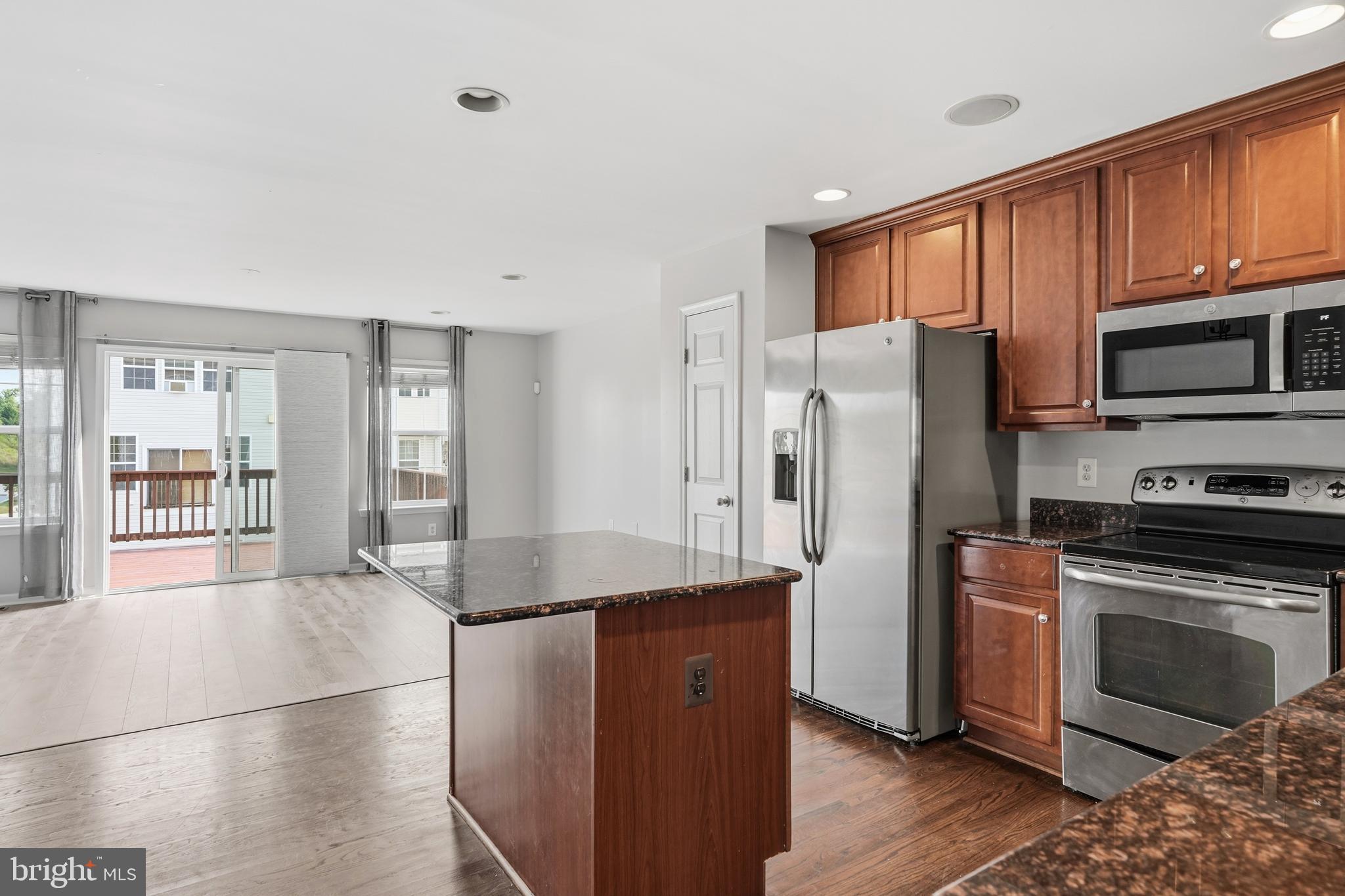 MARLOWE WOODS - Residential