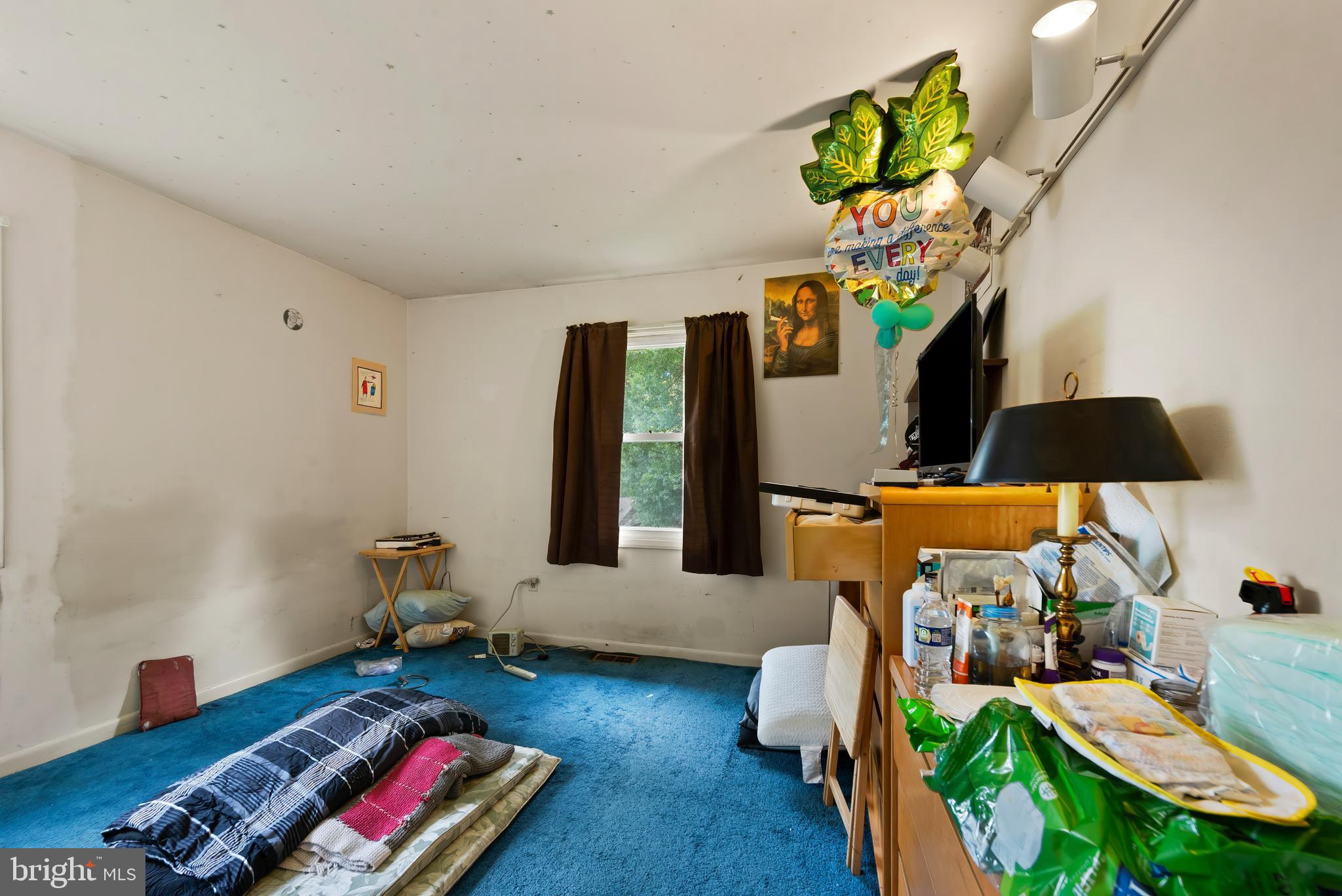 ROLLING KNOLLS - Residential
