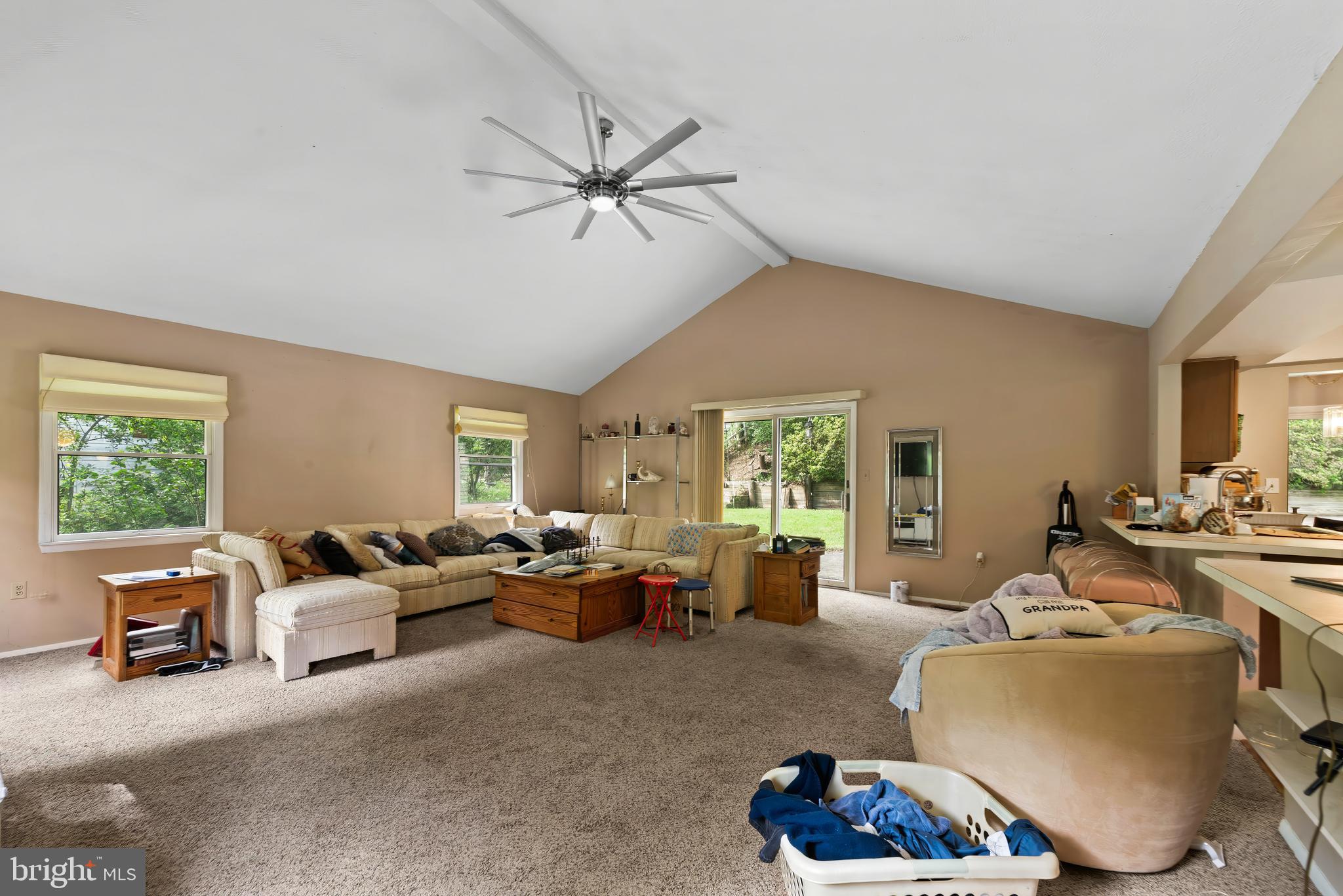 ROLLING KNOLLS - Residential