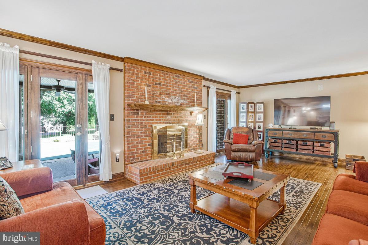 OWENSVILLE - Residential