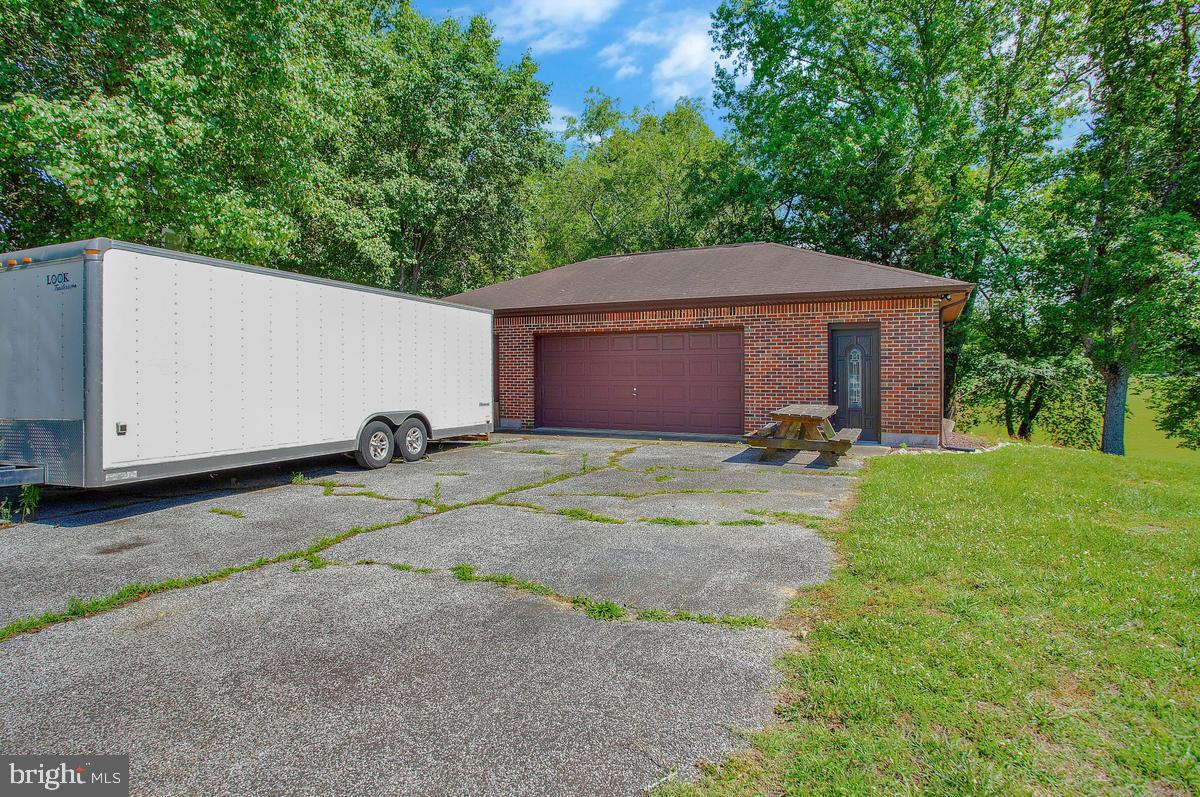 OWENSVILLE - Residential