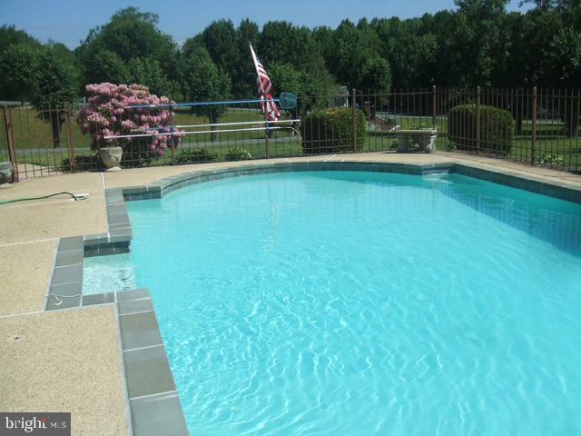 OWENSVILLE - Residential