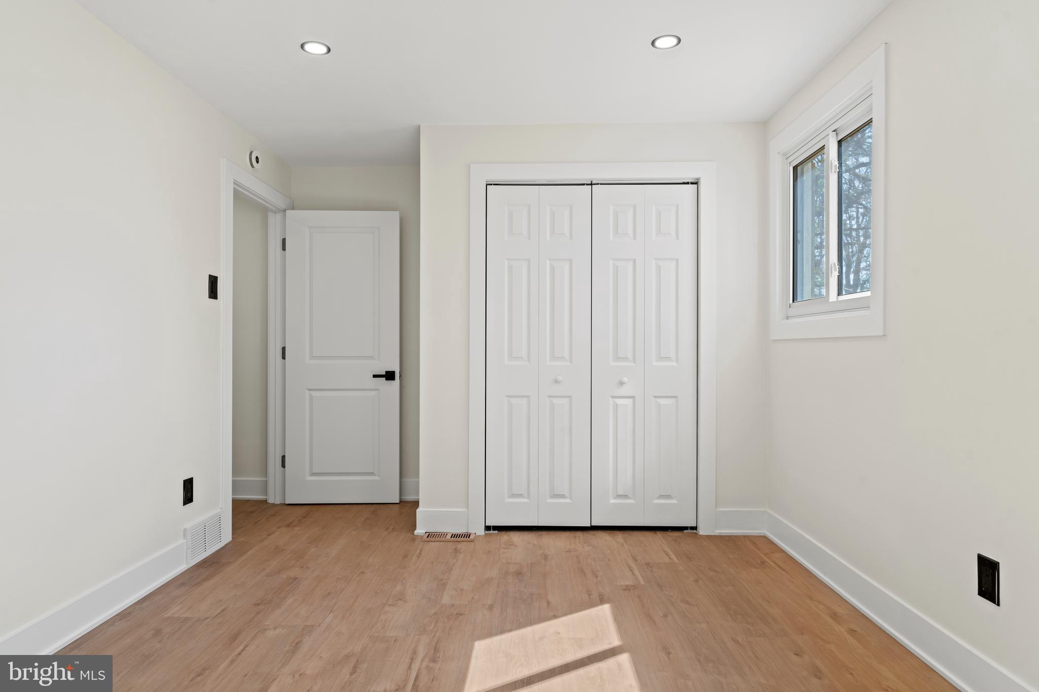 ENFIELD - Residential