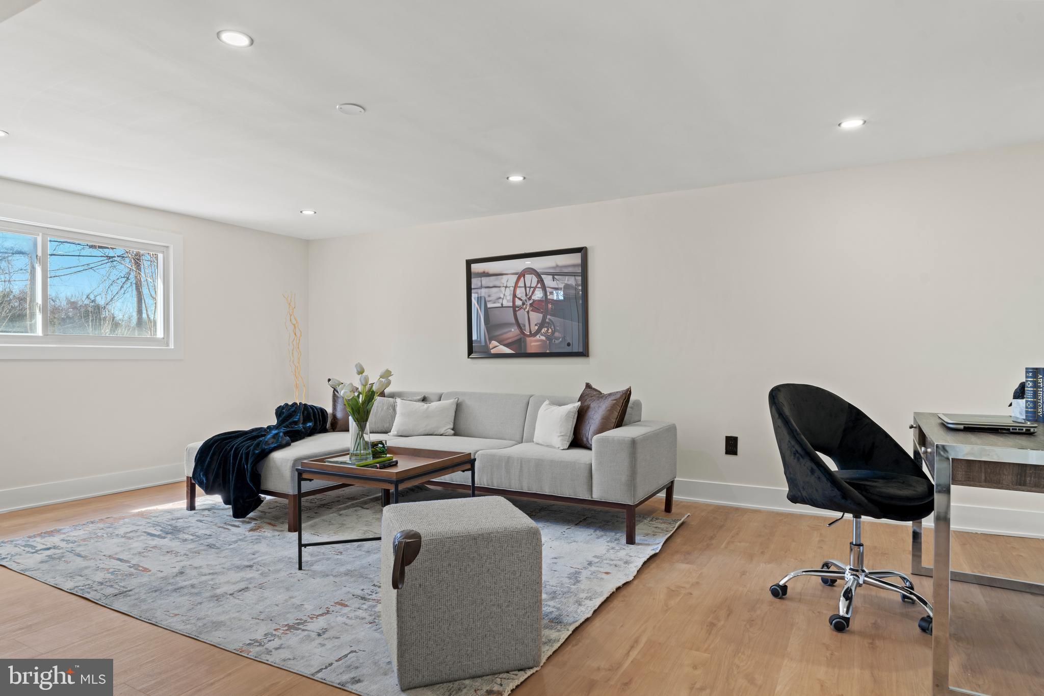 ENFIELD - Residential