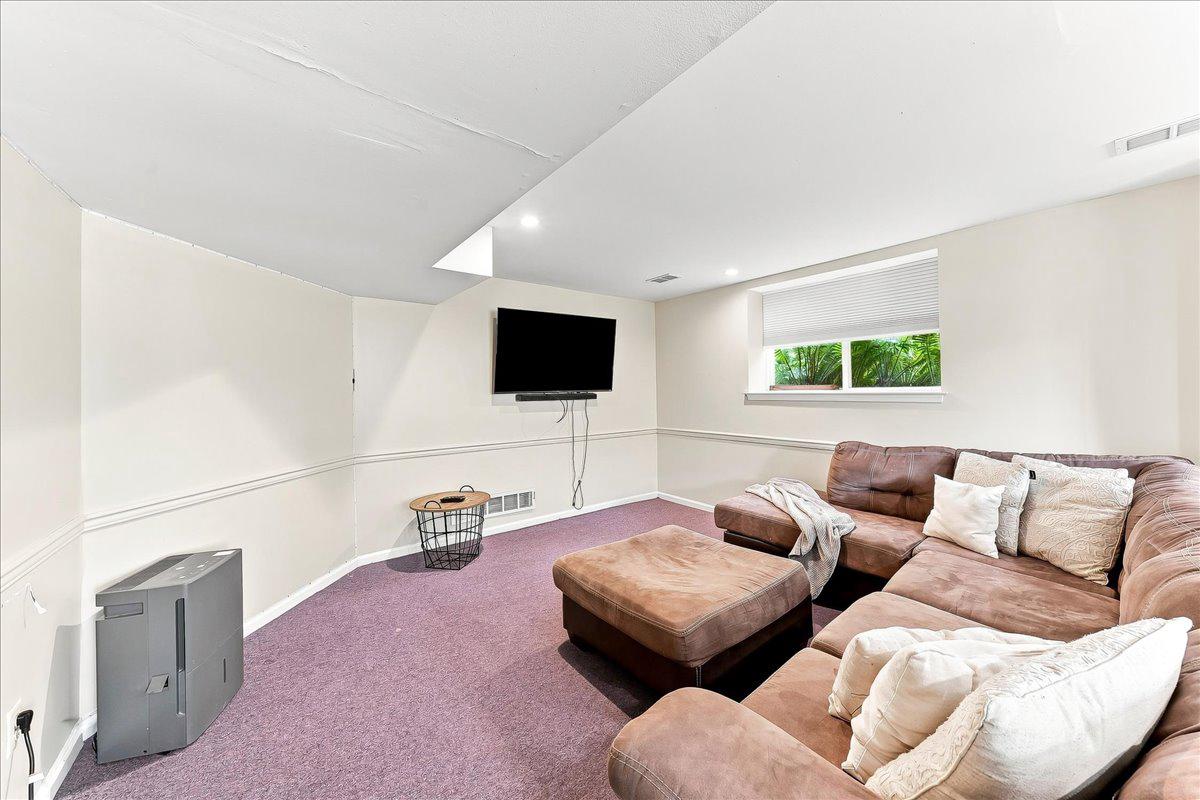 MILL POND FARM - Residential