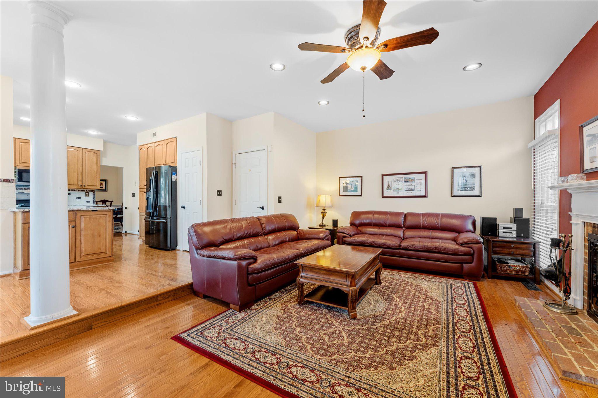 ASHBURN VILLAGE - Residential