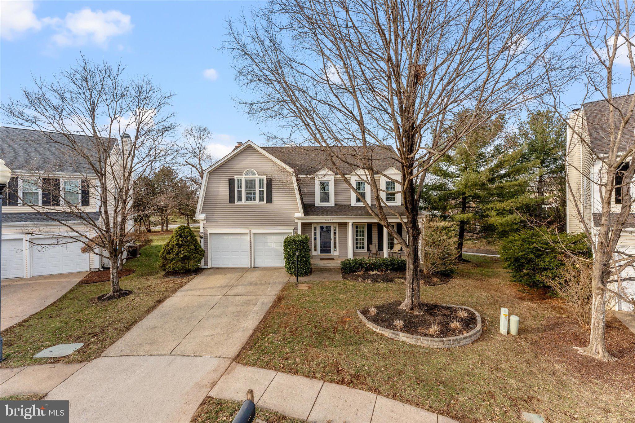 ASHBURN VILLAGE - Residential