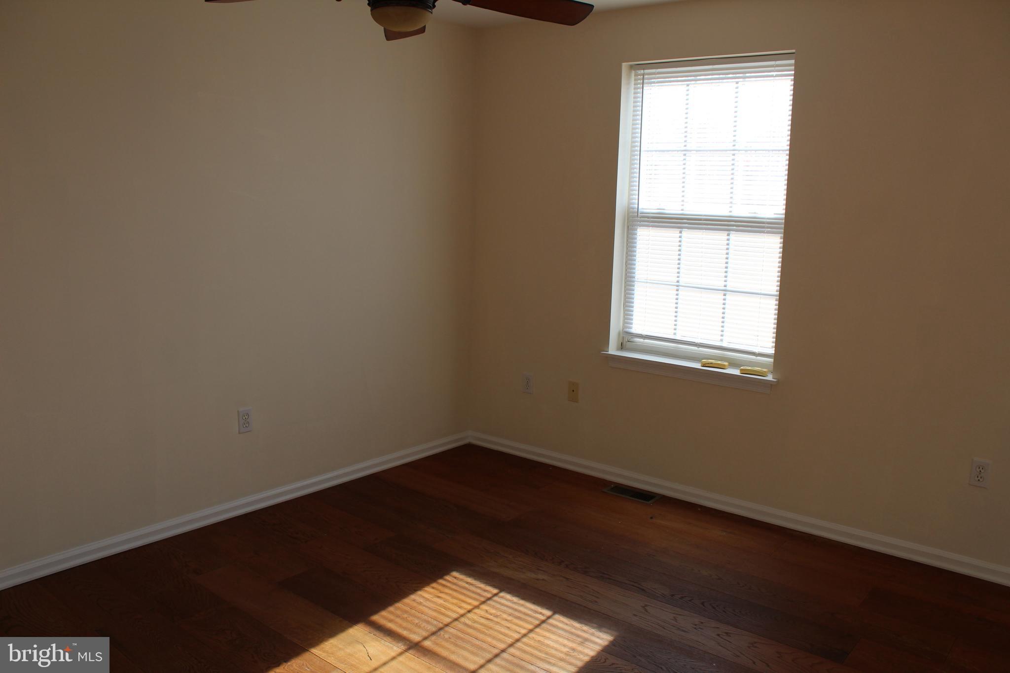NORRISTOWN - Residential