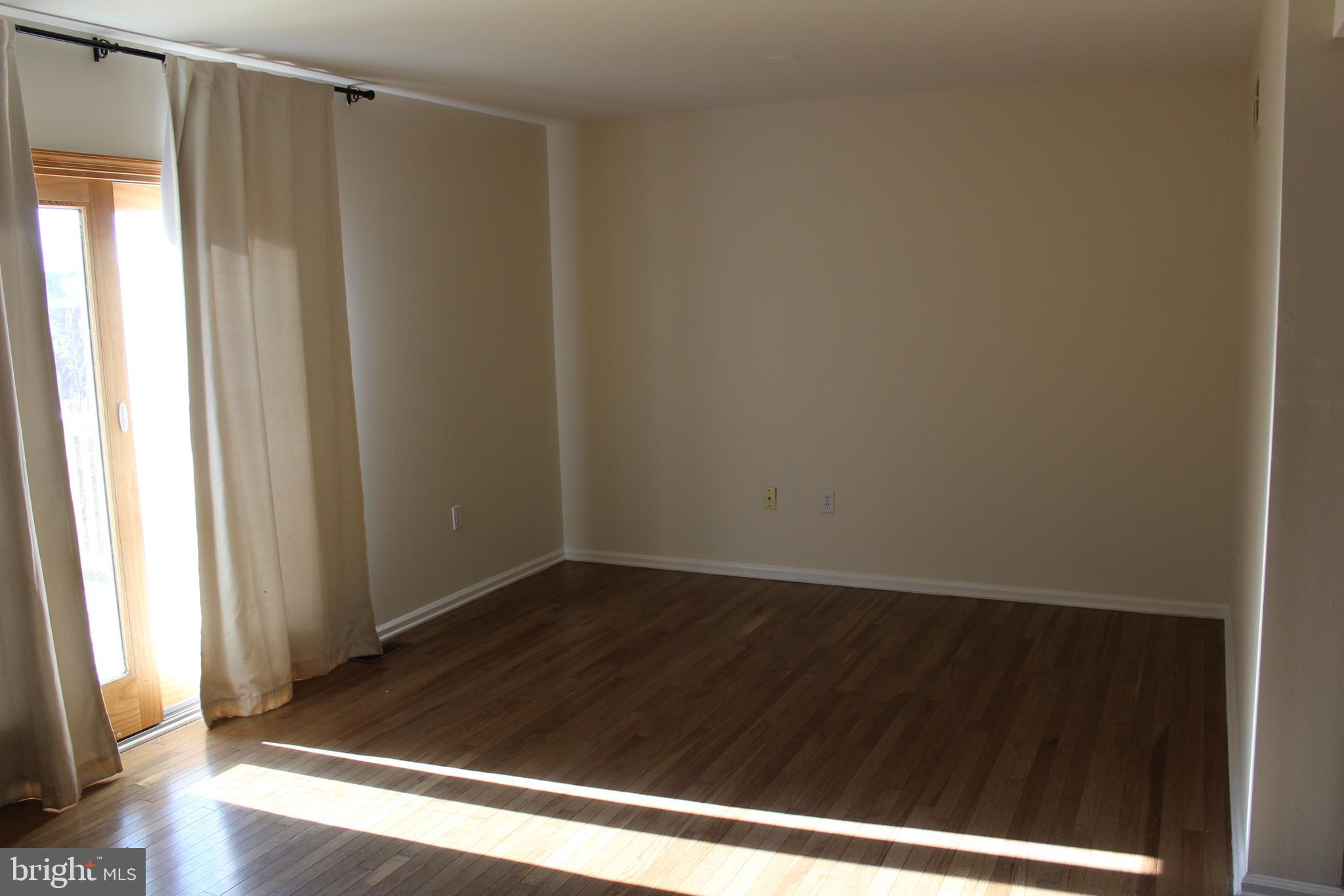 NORRISTOWN - Residential