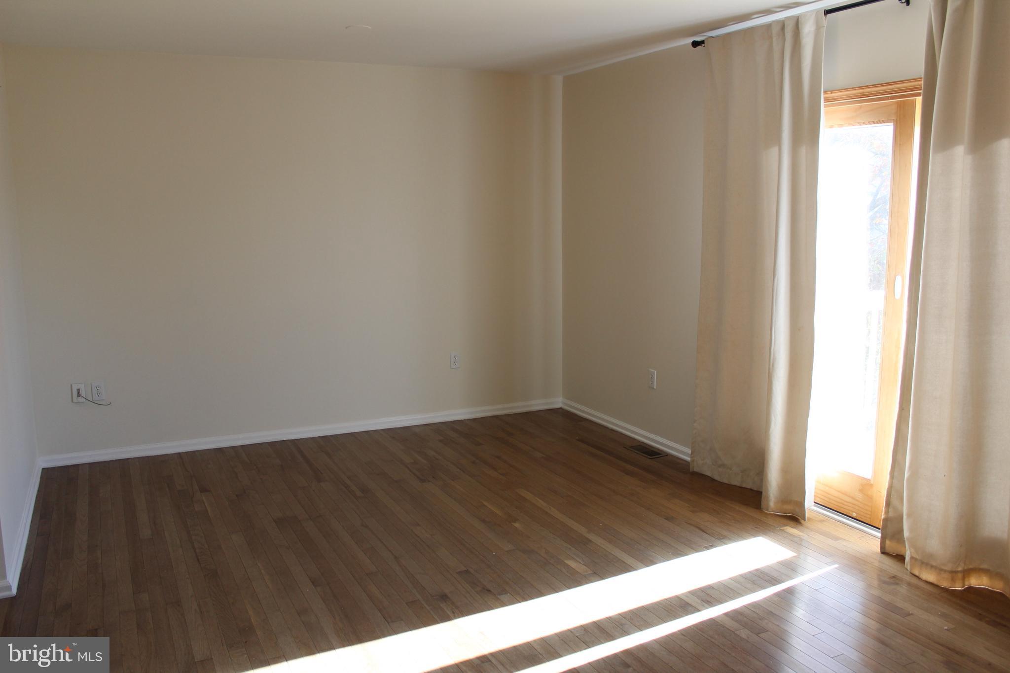 NORRISTOWN - Residential