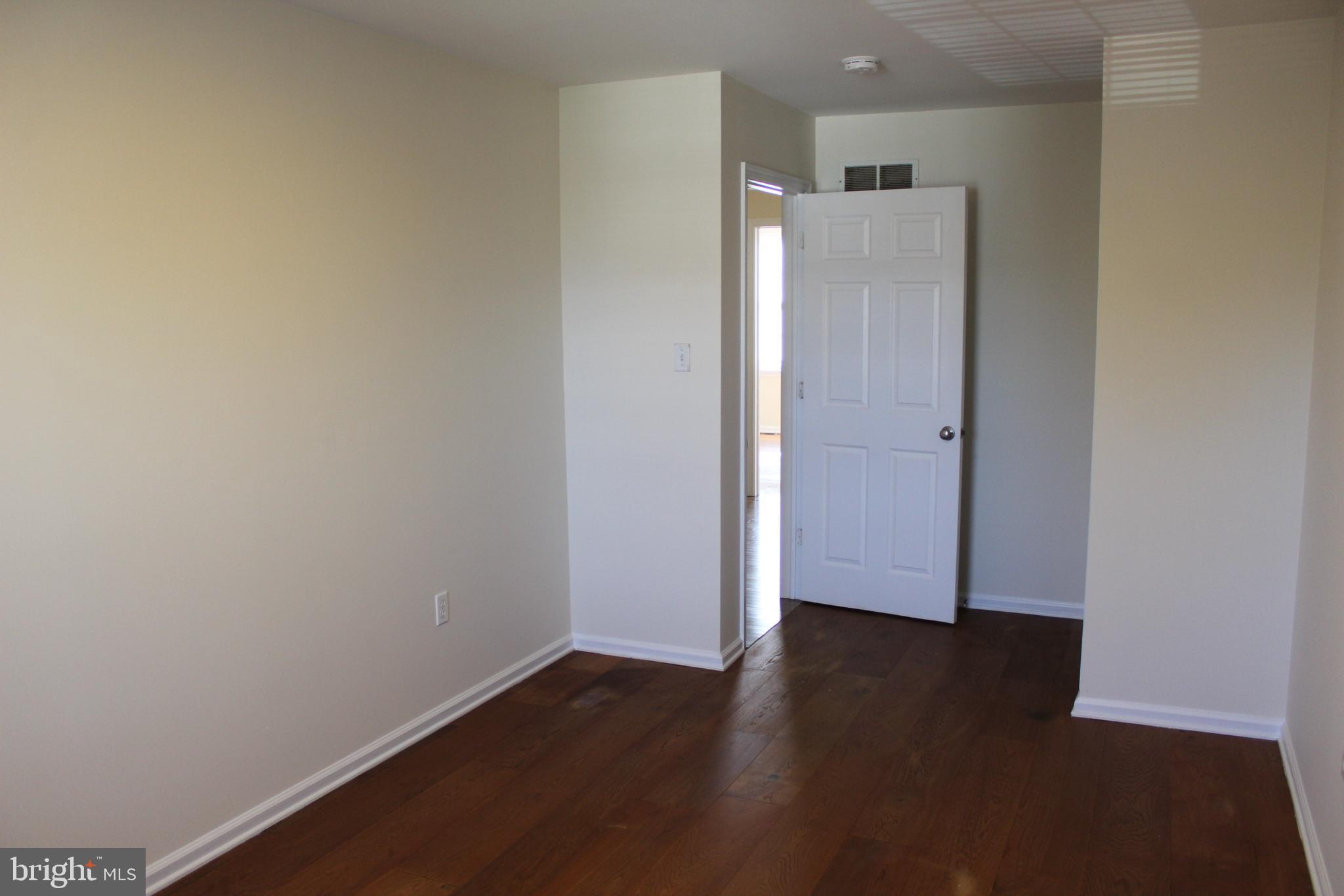 NORRISTOWN - Residential