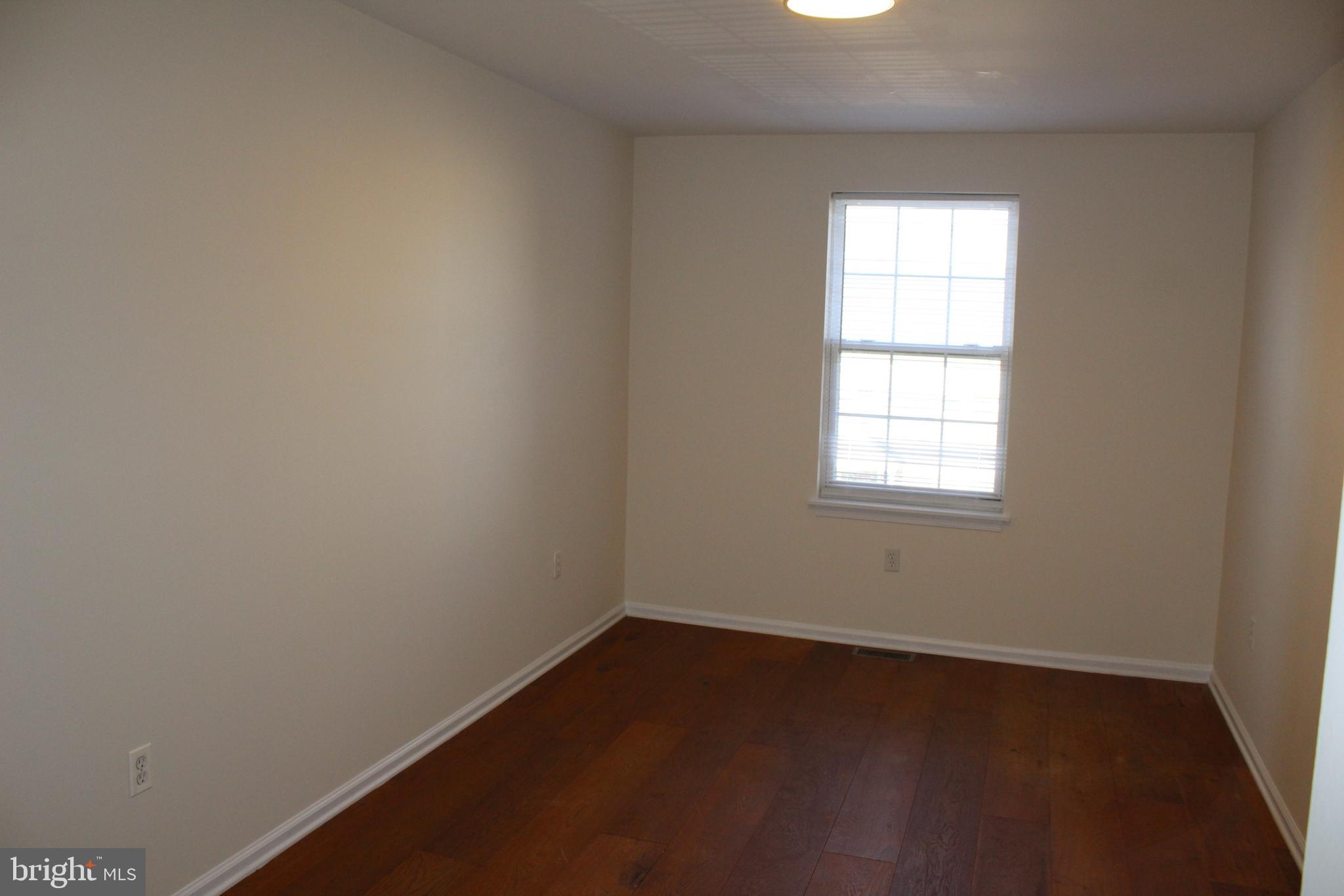 NORRISTOWN - Residential