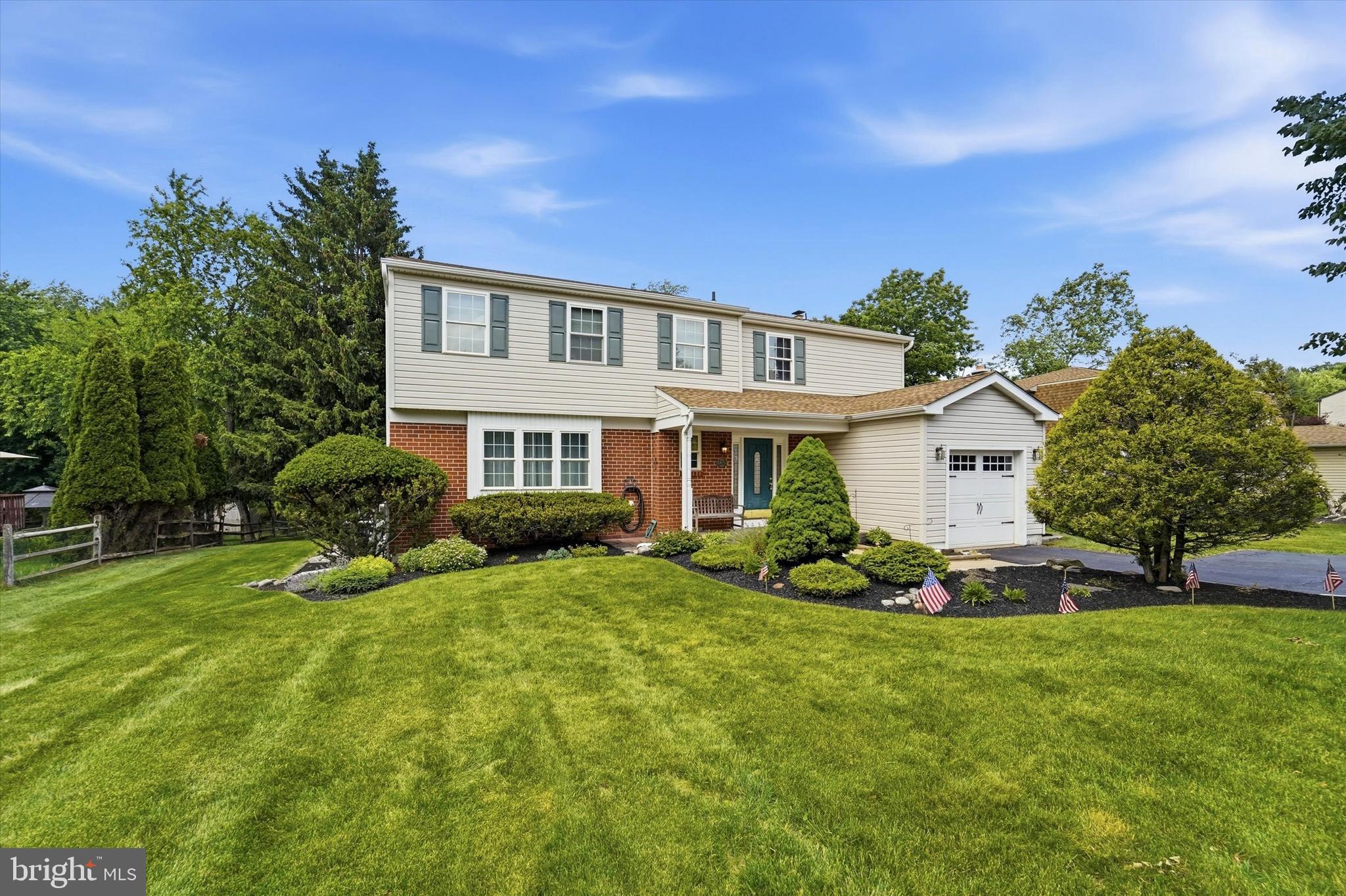 PALOMINO GLEN - Residential