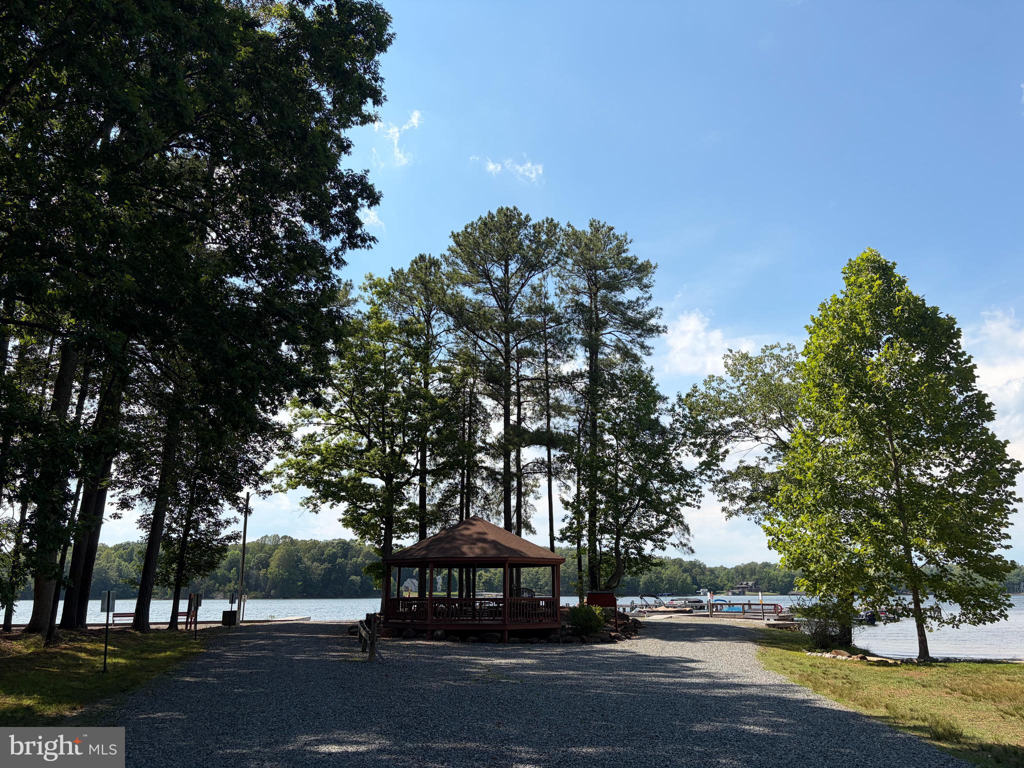 JERDONE ISLAND - Residential