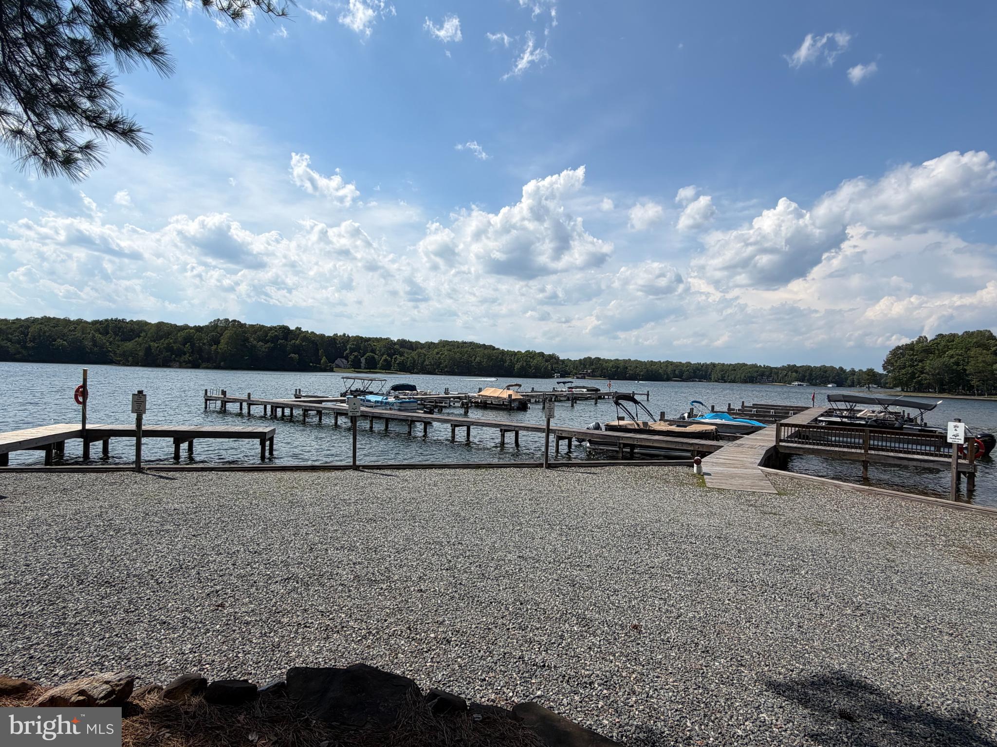 JERDONE ISLAND - Residential