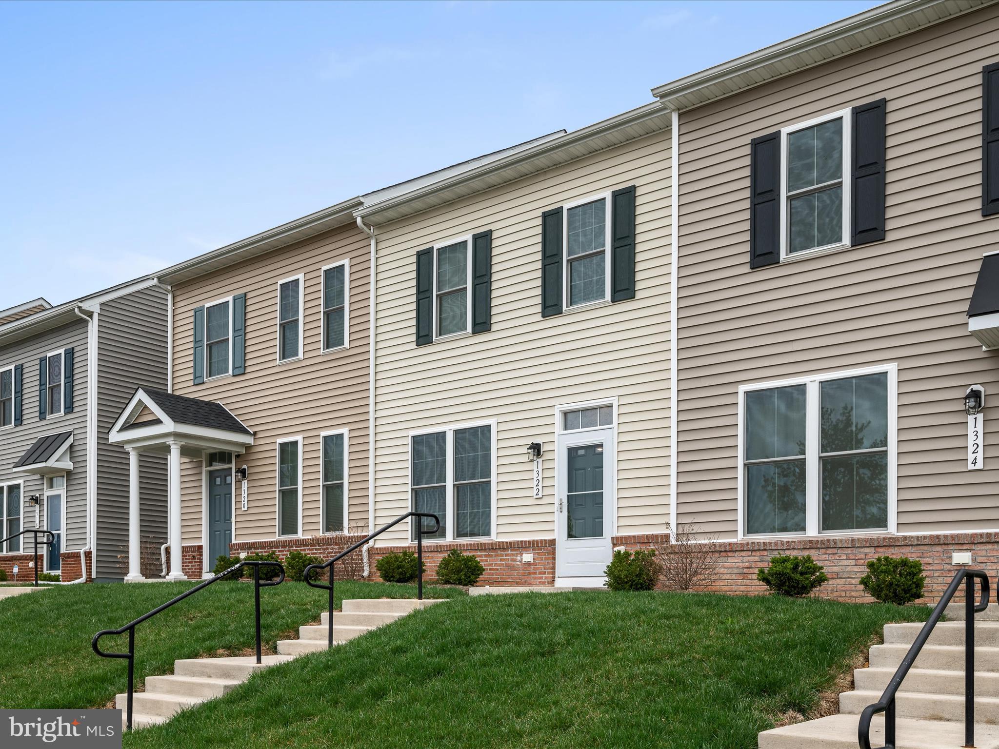 TOWNS AT BROOKS MANOR - Residential