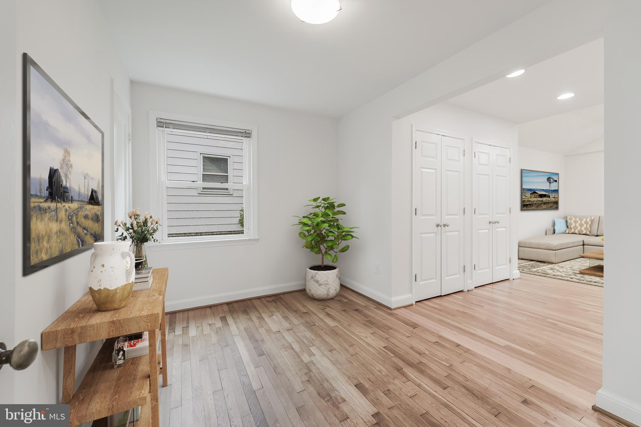 KENSINGTON HEIGHTS - Residential