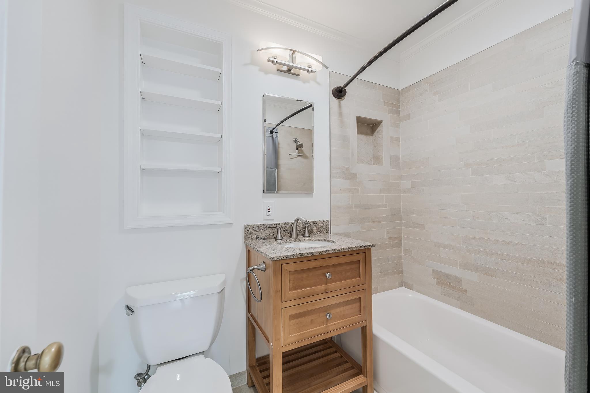 KENSINGTON HEIGHTS - Residential