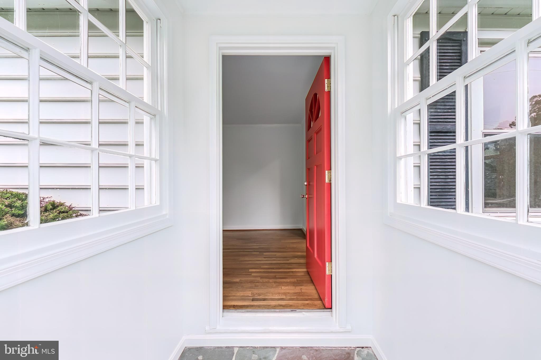 KENSINGTON HEIGHTS - Residential