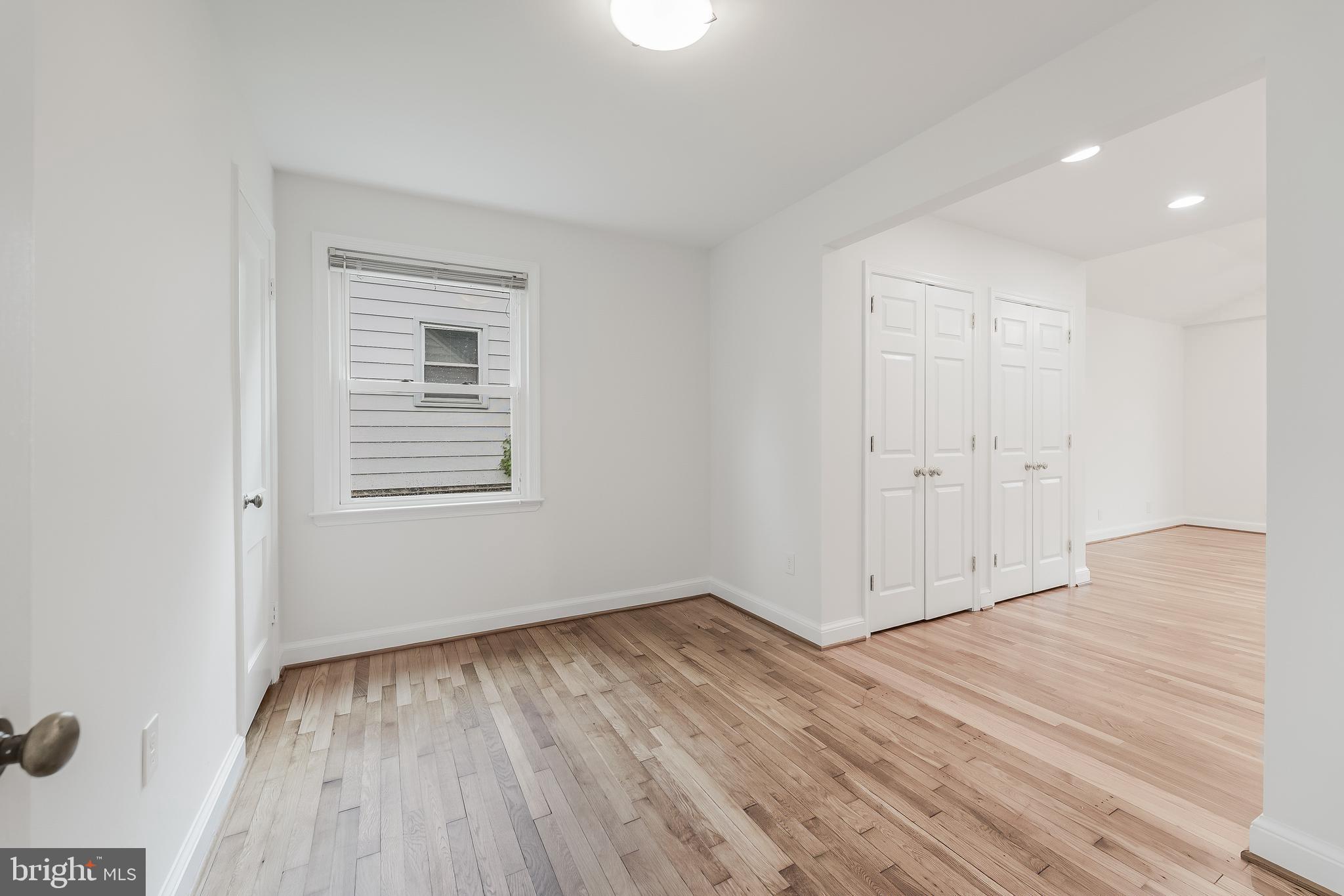 KENSINGTON HEIGHTS - Residential