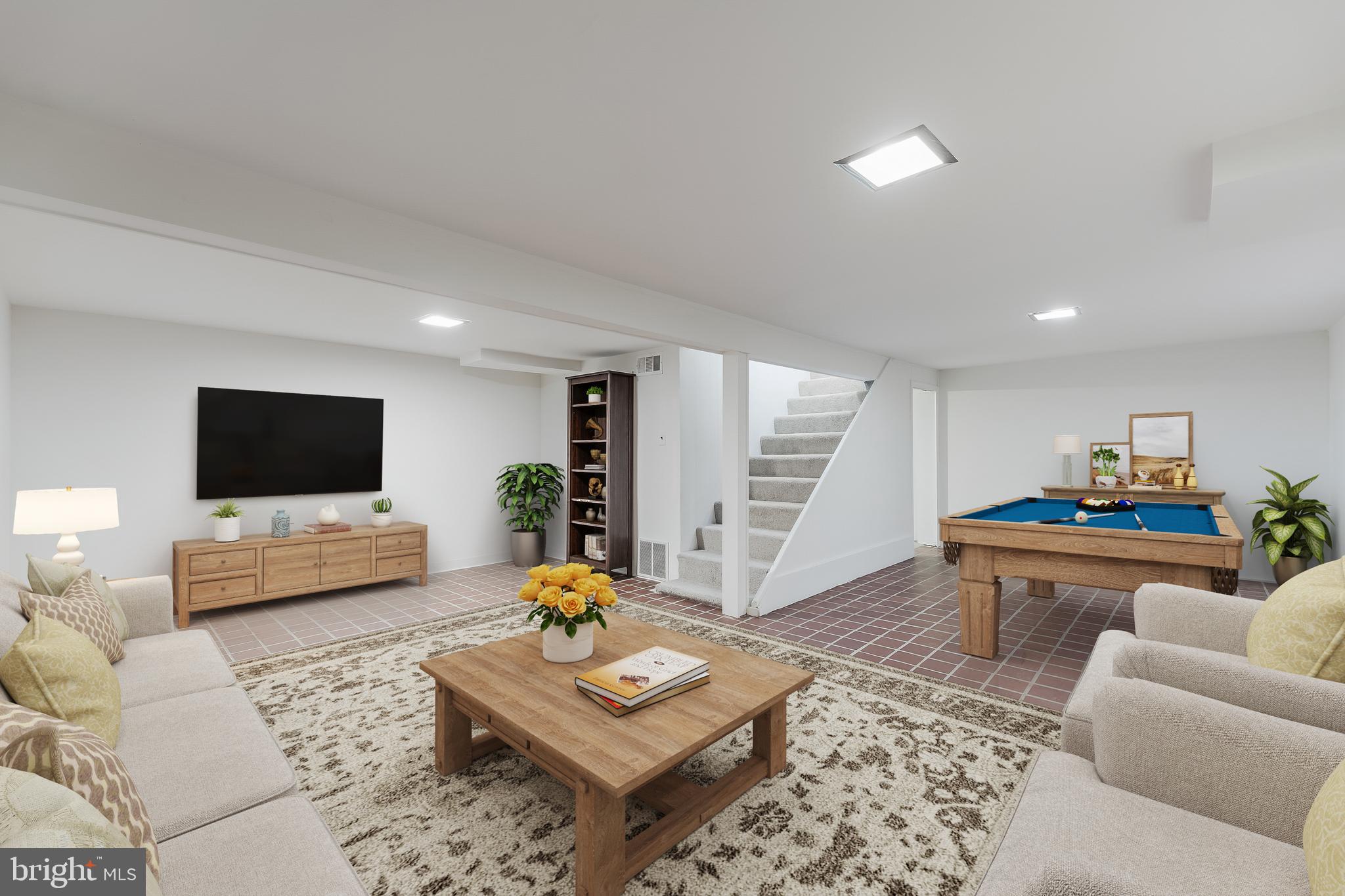 KENSINGTON HEIGHTS - Residential