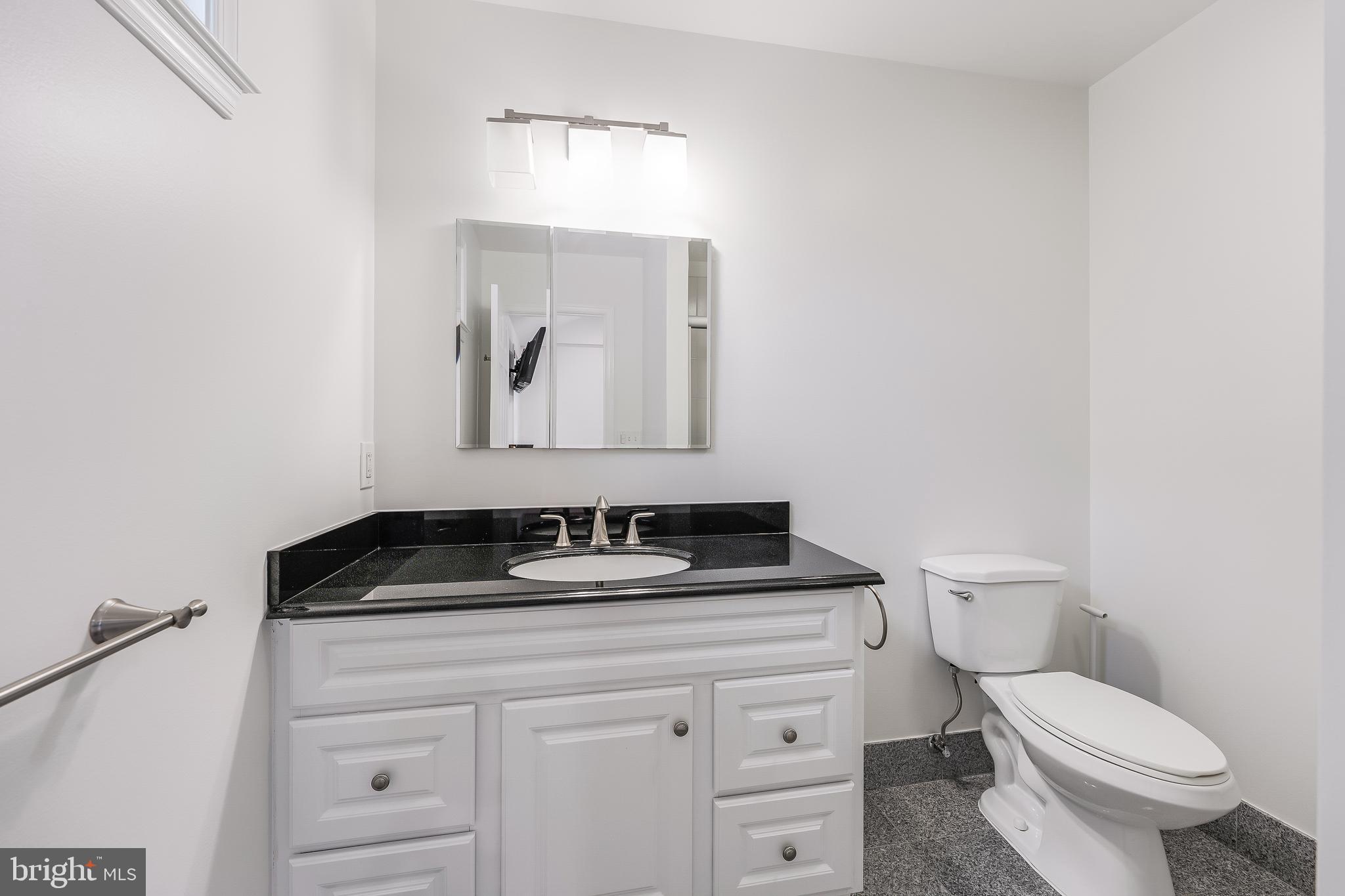 KENSINGTON HEIGHTS - Residential