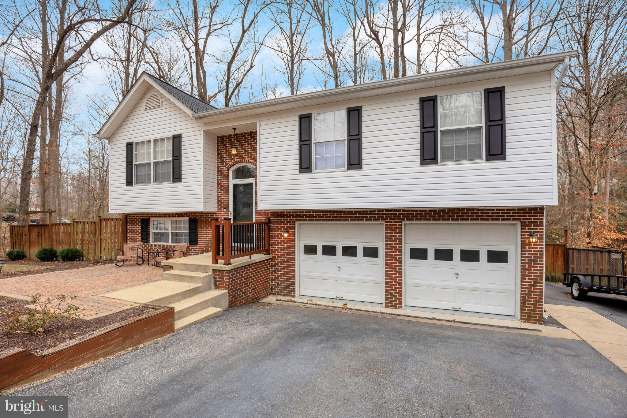 SUMMITT HILL - Residential