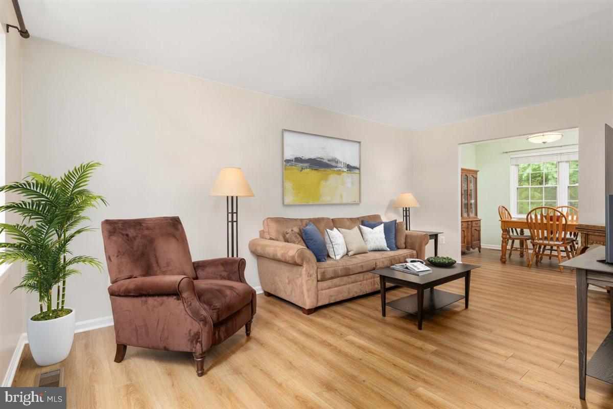 SADDLER OAKS - Residential