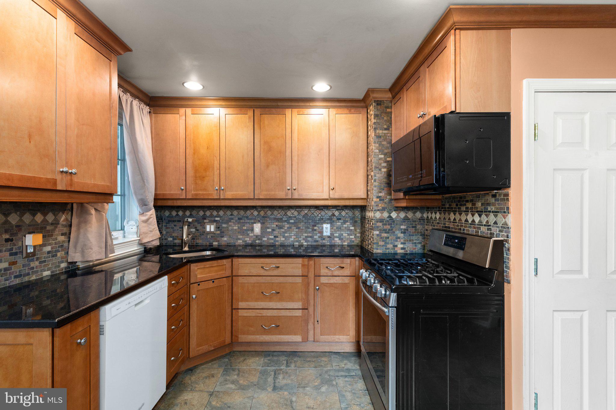 WILLOW SPRING PARK - Residential