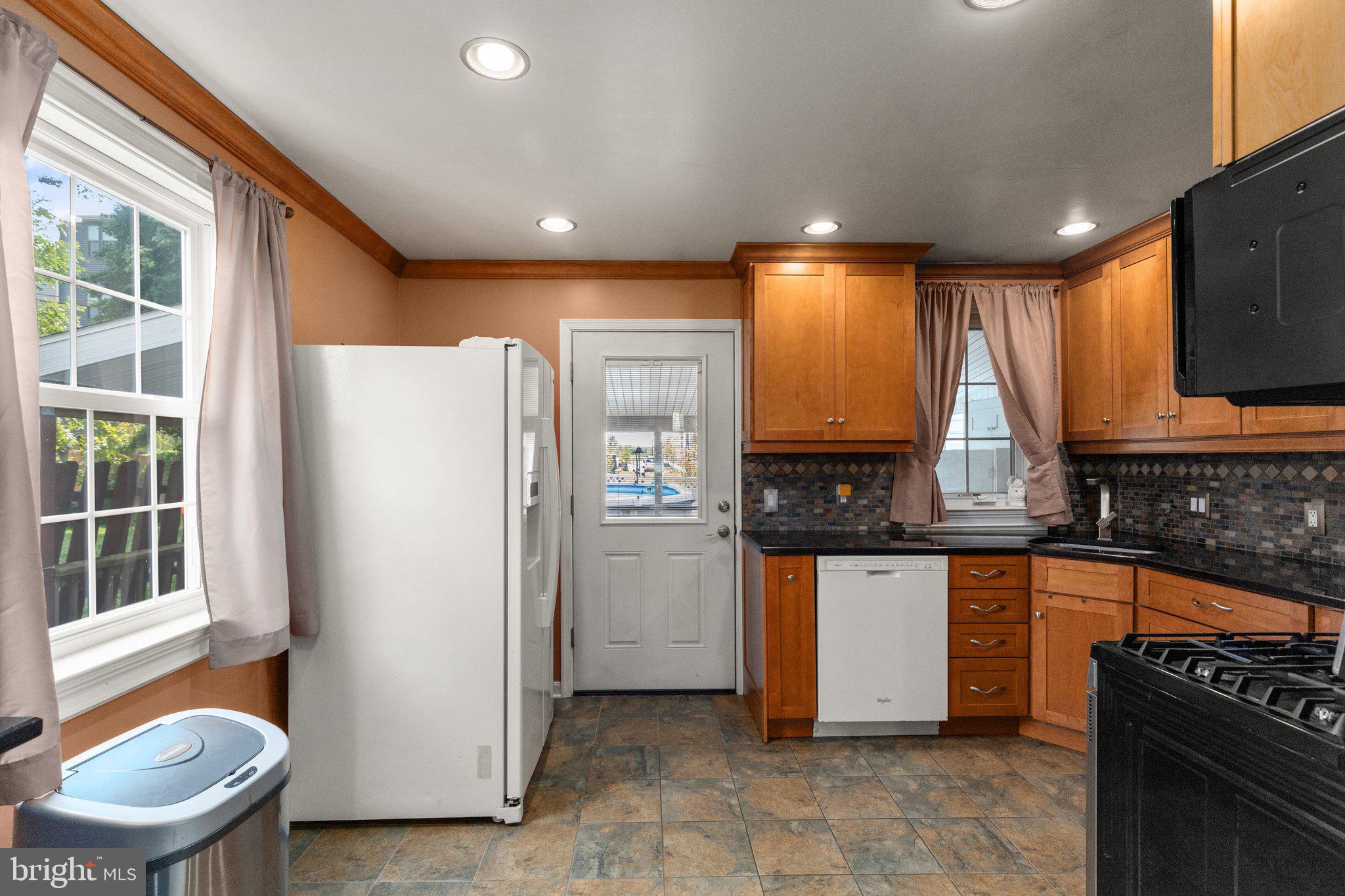 WILLOW SPRING PARK - Residential