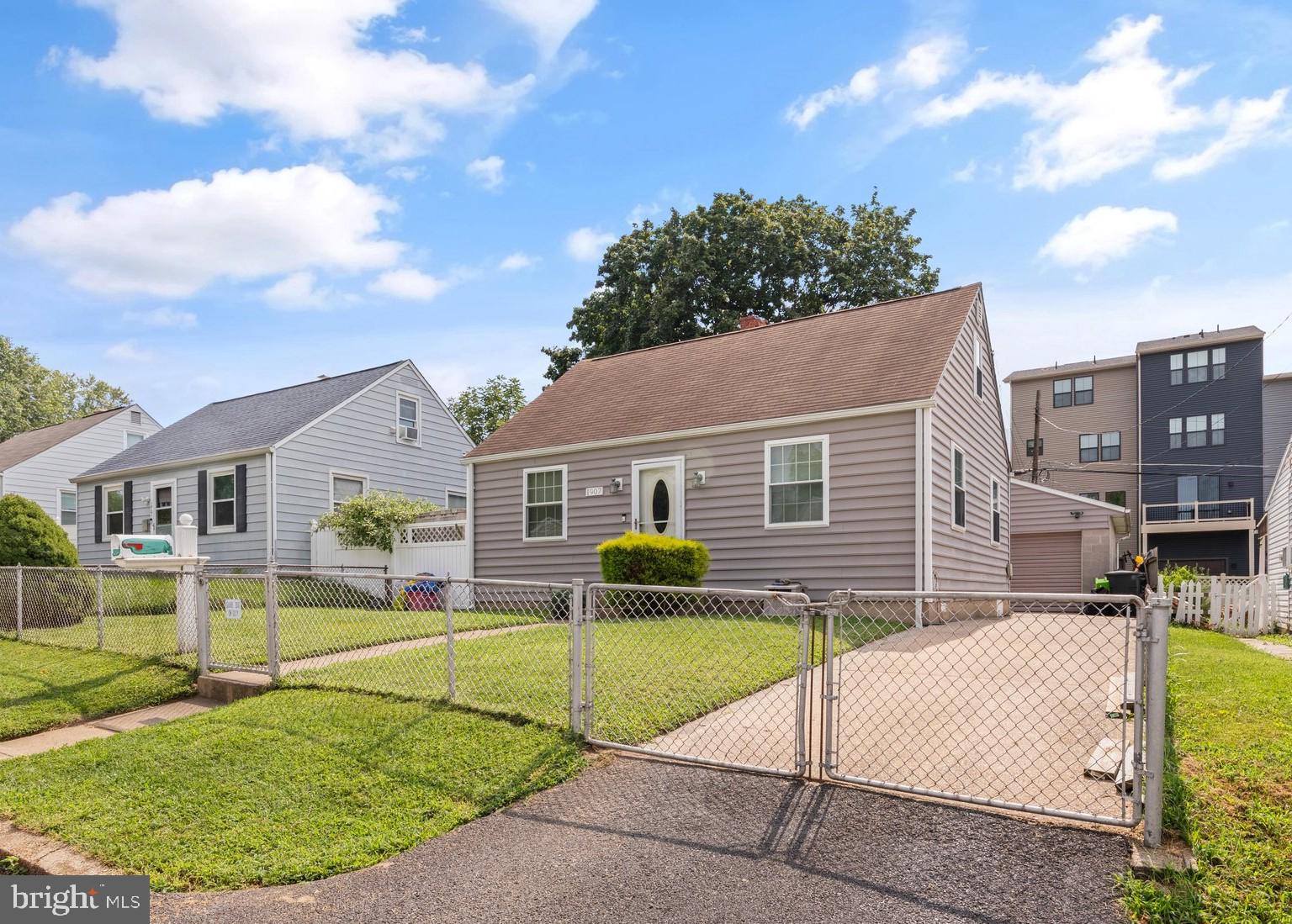 WILLOW SPRING PARK - Residential