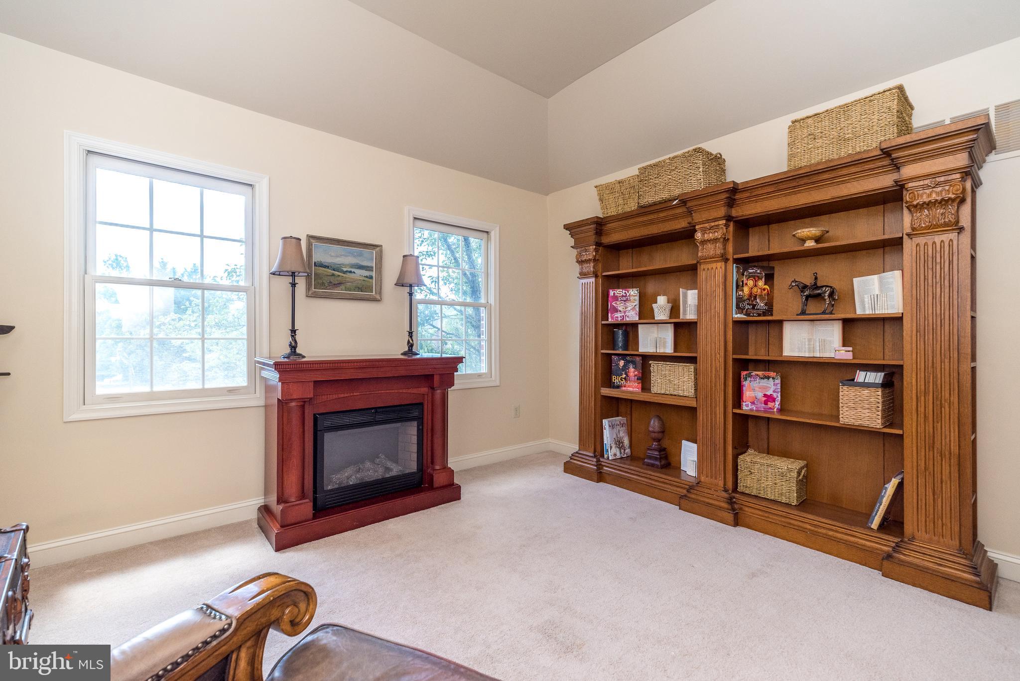HEATHER LEA - Residential