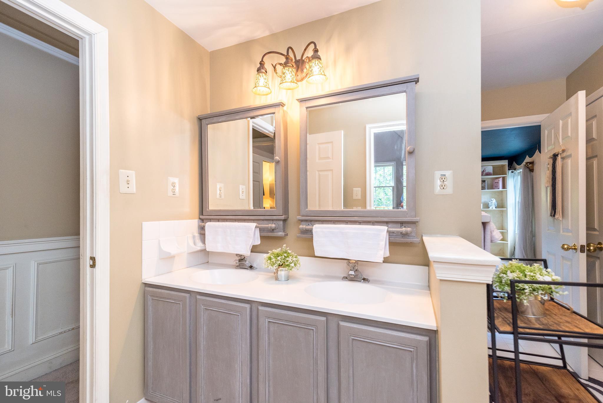 HEATHER LEA - Residential