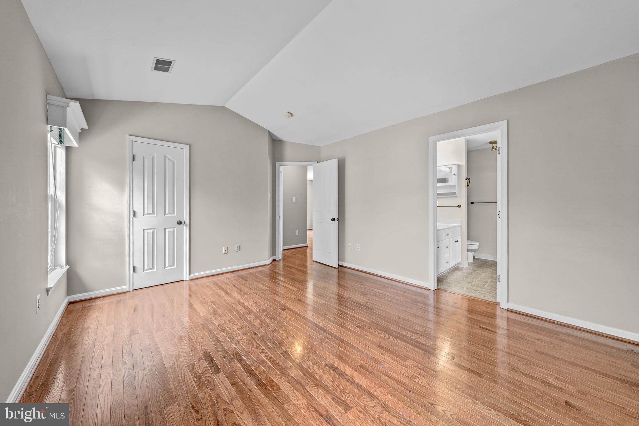 VILLAGE OF LONG REACH - Residential