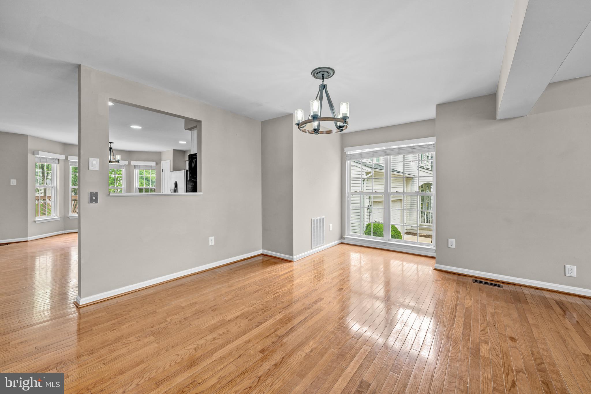 VILLAGE OF LONG REACH - Residential